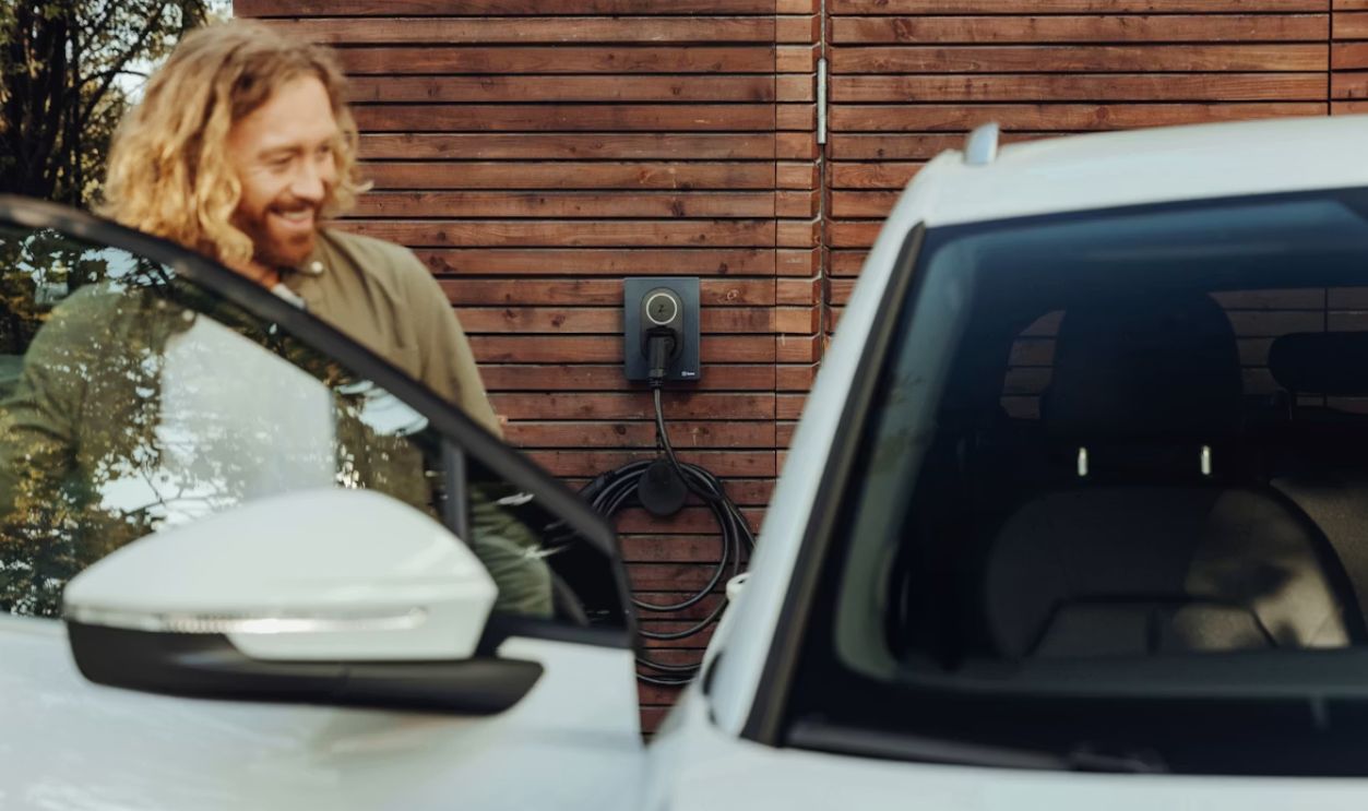 EV charger Zaptec Go Photographer: Joel Heyd