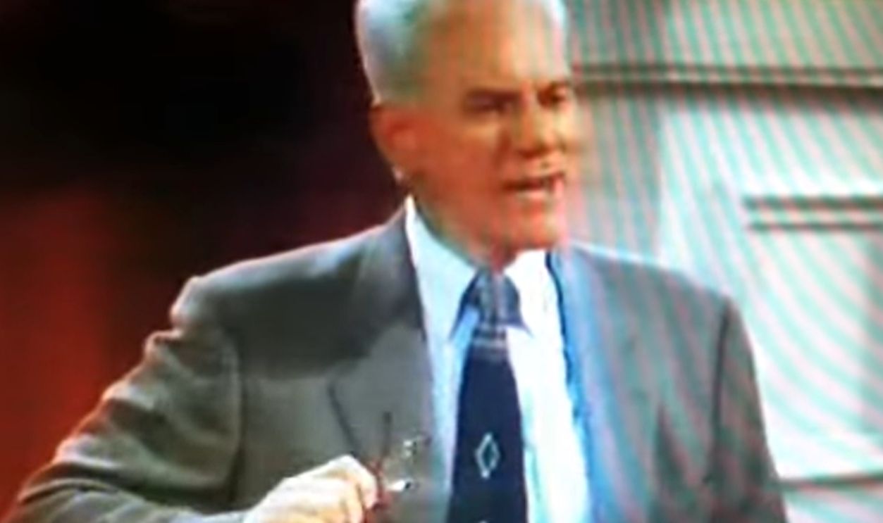 Screenshot from Pearl (1996–1997)