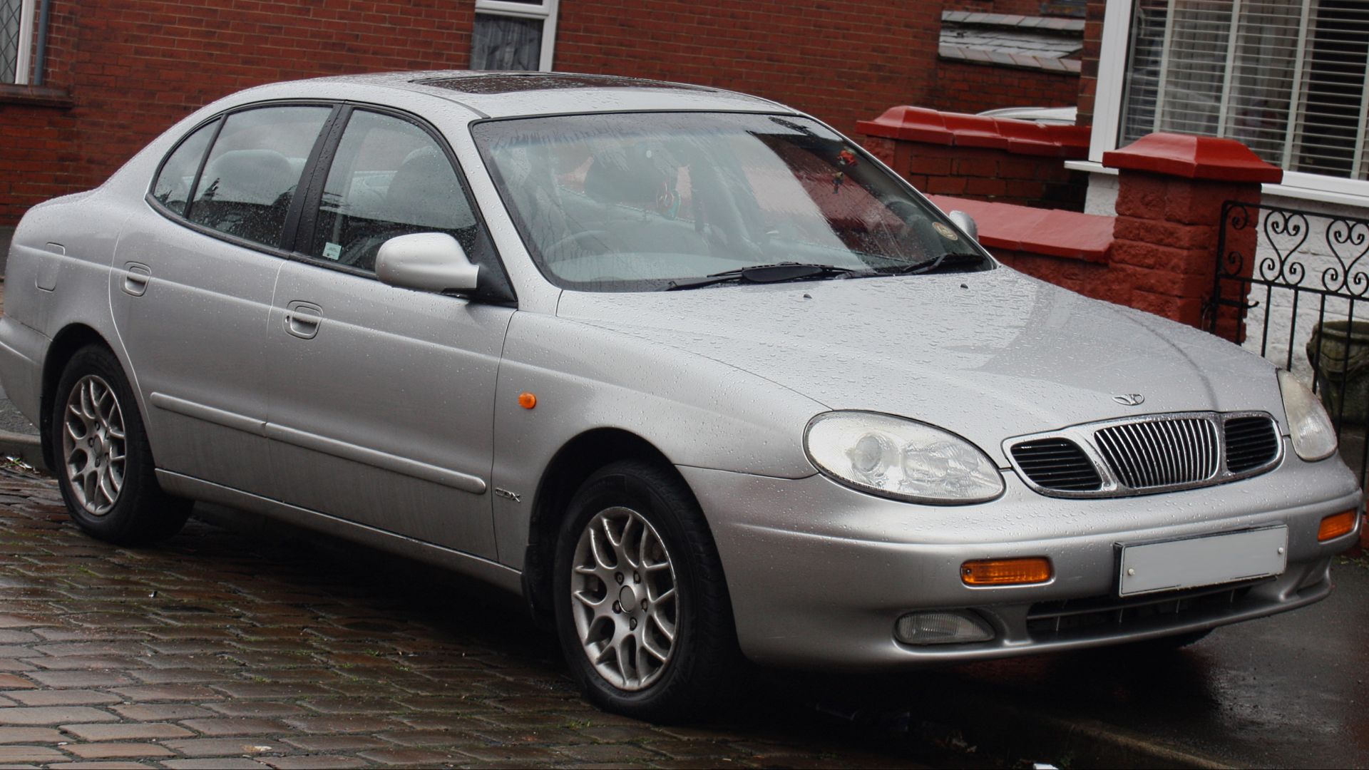 2002 (52) Daewoo Leganza CDX Automatic - 1998cc 2.0 (135PS) Petrol - Poly Silver Metallic