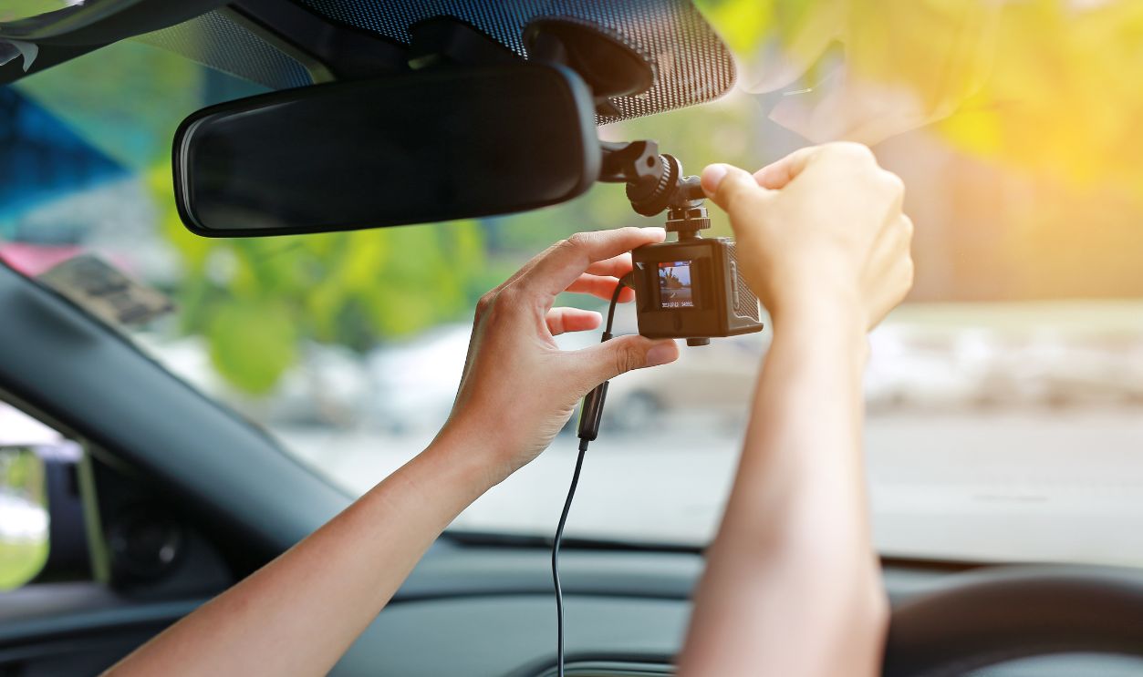 Hands installation front camera car recorder, Car DVR Vehicle.