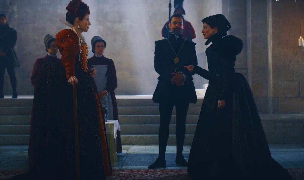 Screenshot from The Serpent Queen (2022–2024) 