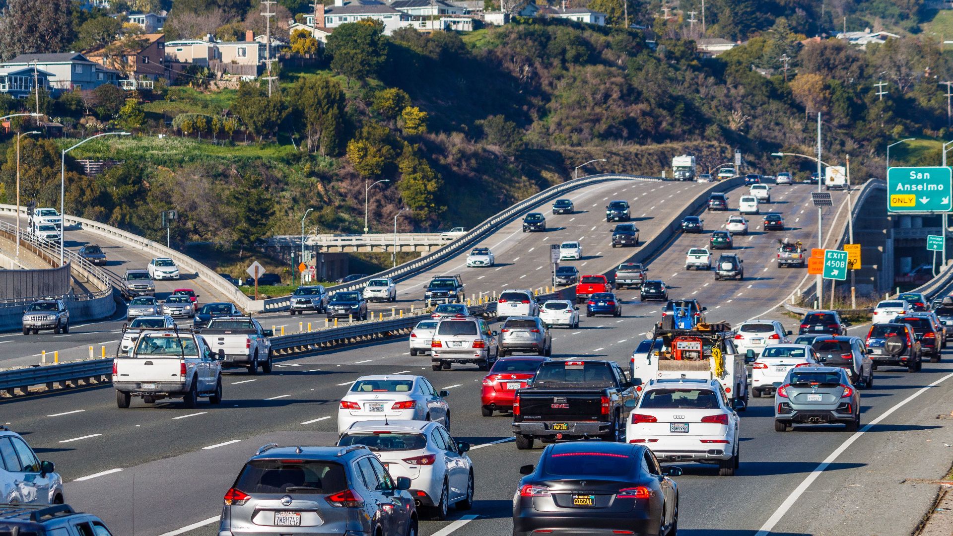 Highway with dense traffic near San Anselmo, showcasing a busy transportation system.