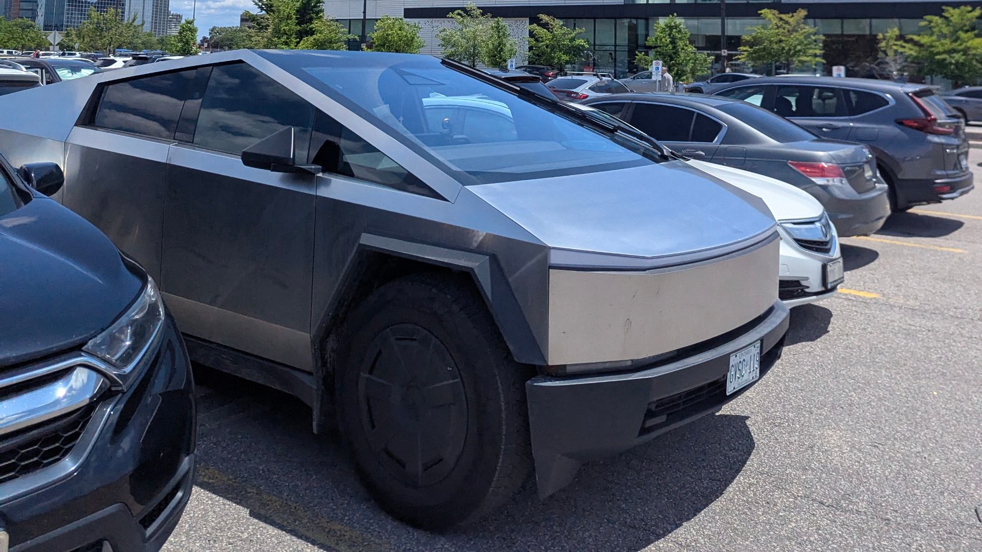 Mississauga Cybertruck