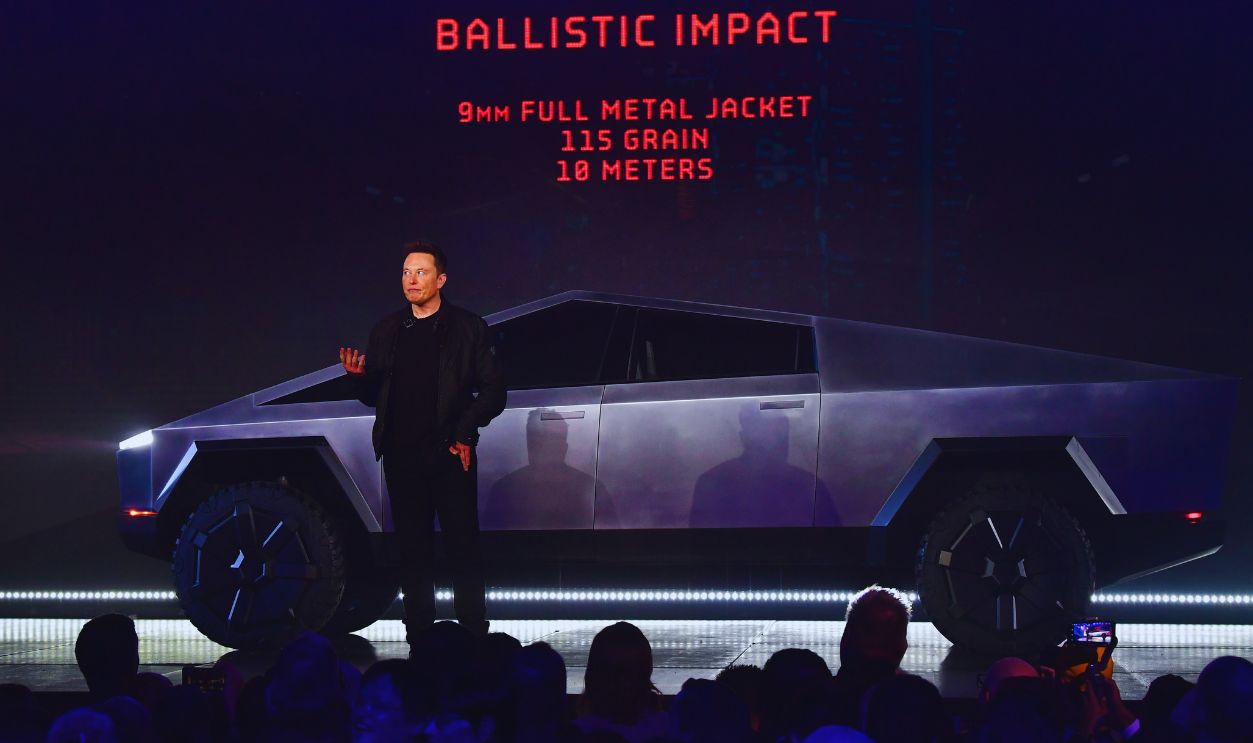 Gettyimages - 1183828030, US-AUTOMOBILE-TESLA-CYBERTRUCK Tesla co-founder and CEO Elon Musk speaks during the unveiling of the all-electric battery-powered Tesla's Cybertruck at Tesla Design Center in Hawthorne, California on November 21, 2019. 
