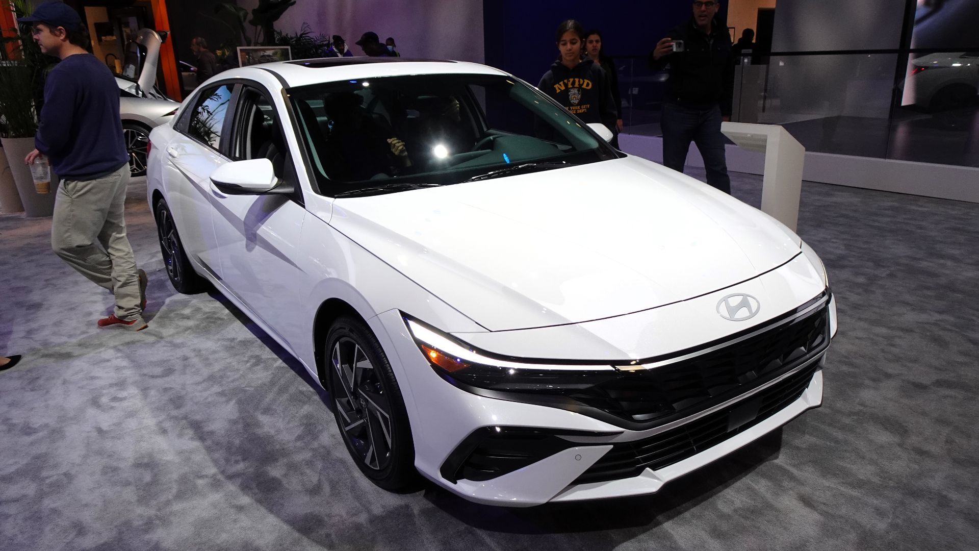 Launch: 1990
Generation: Seventh (2020 - )
Engine: 1,6 litre R4 (petrol) + electric motor
Power: 141 PS
Gearbox: 6 speed DKG

Layout: front engine, front drive
