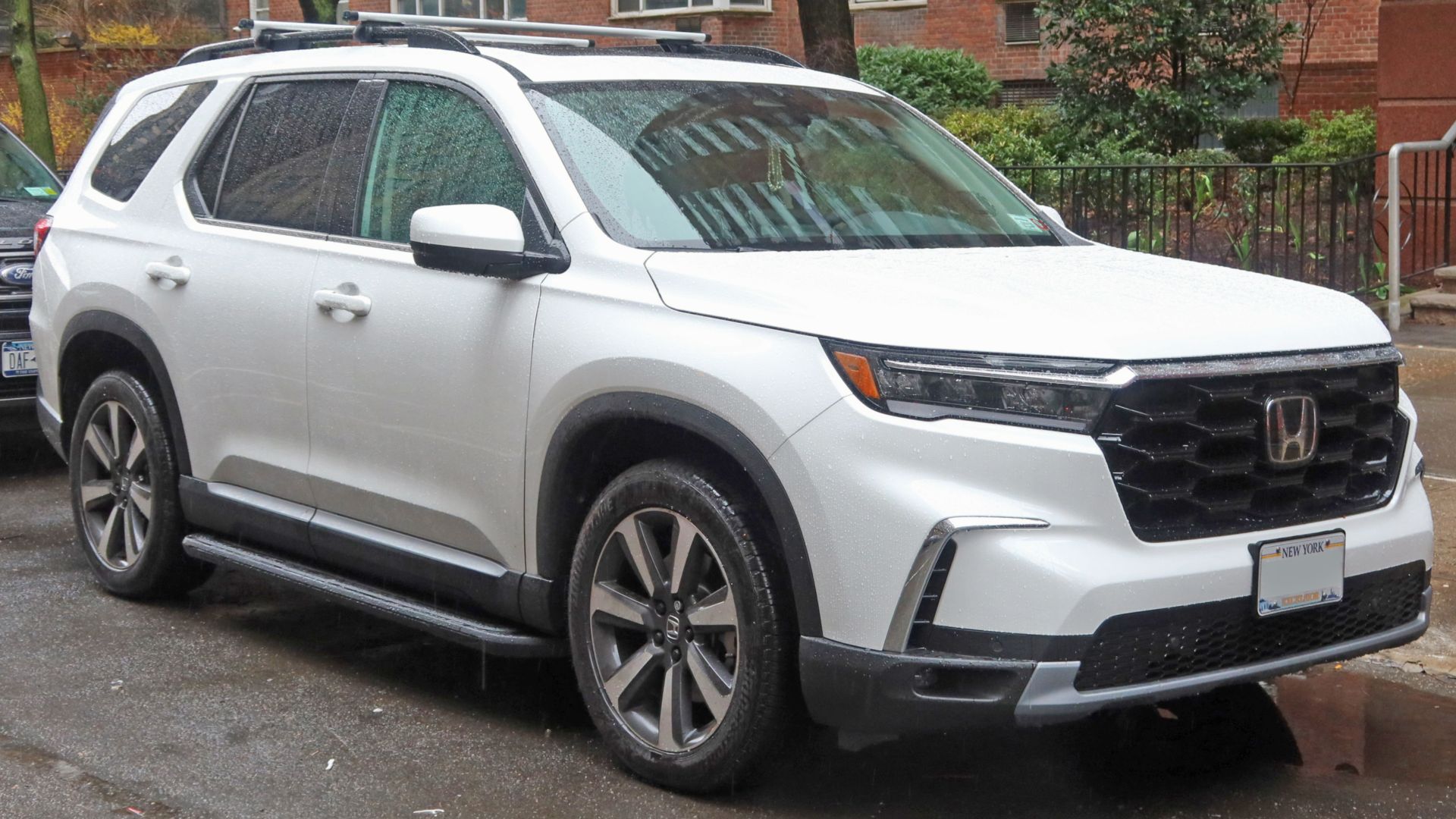 A 2023 Honda Pilot Touring photographed in  Upper West Side, New York, USA
