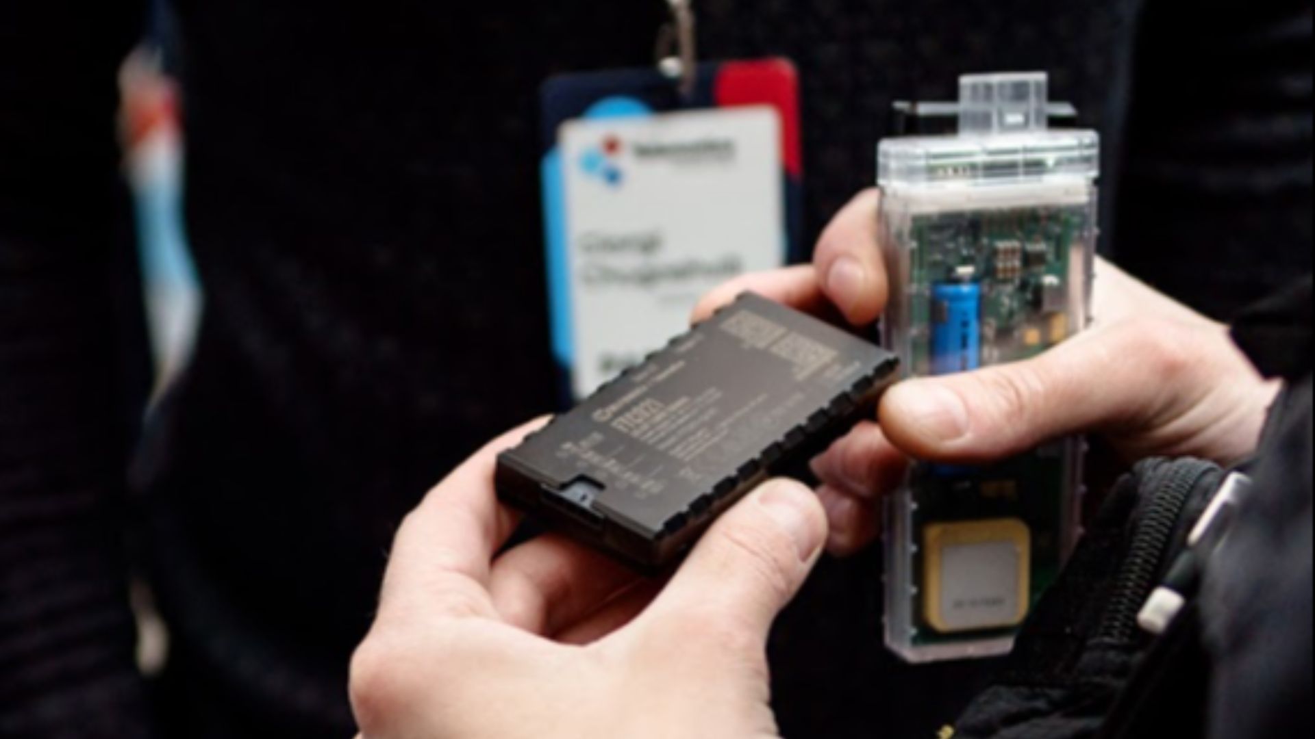 Gps tracking device for fleet management