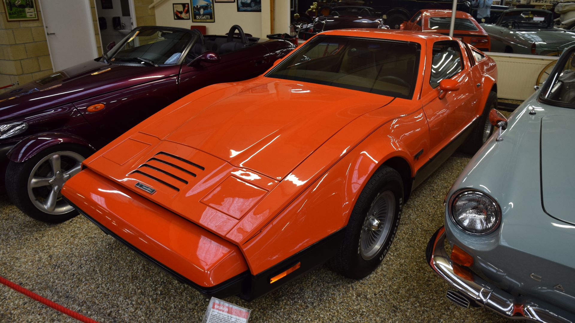 1975 Bricklin SV1 Gullwing at the Haynes International Motor Museum, Sparkford, 8 May 2017.