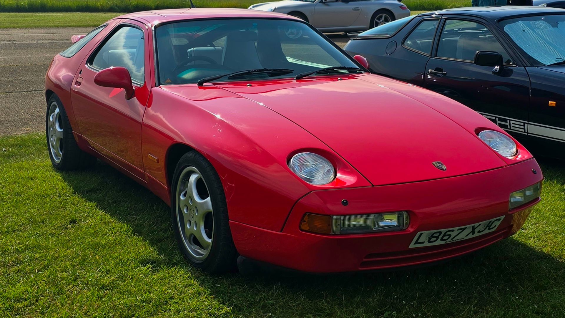 Porsche 928