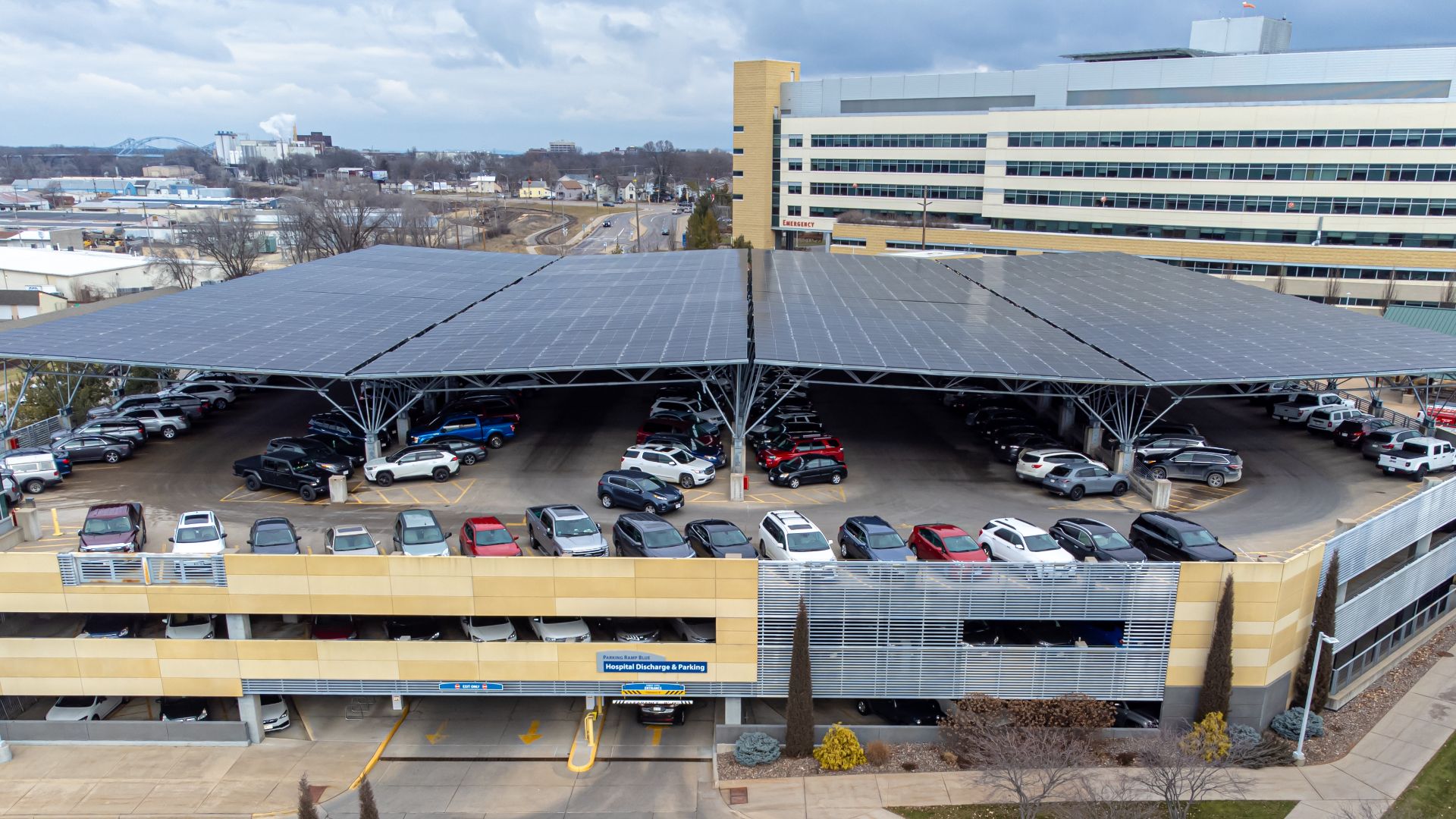 Solar canopy parking ramp Gundersen Hospital