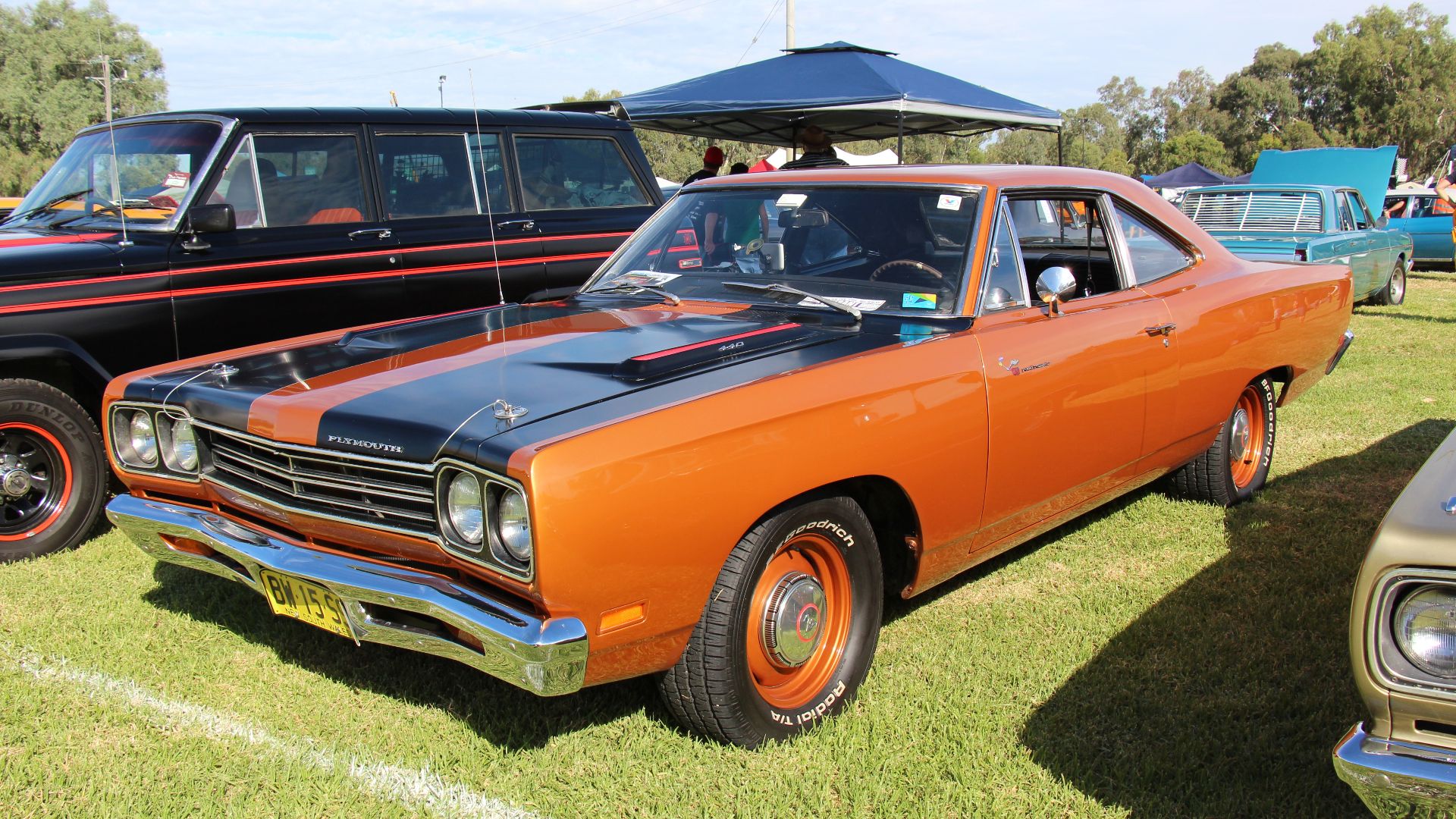 From 1965 the B body Plymouths (same platform as the Dodge Coronet and Charger) were available in base model Belvedere (with high performance Road Runner option) and upmarket Satellite (with high performance GTX option) Roadrunners were made from 1968-80,