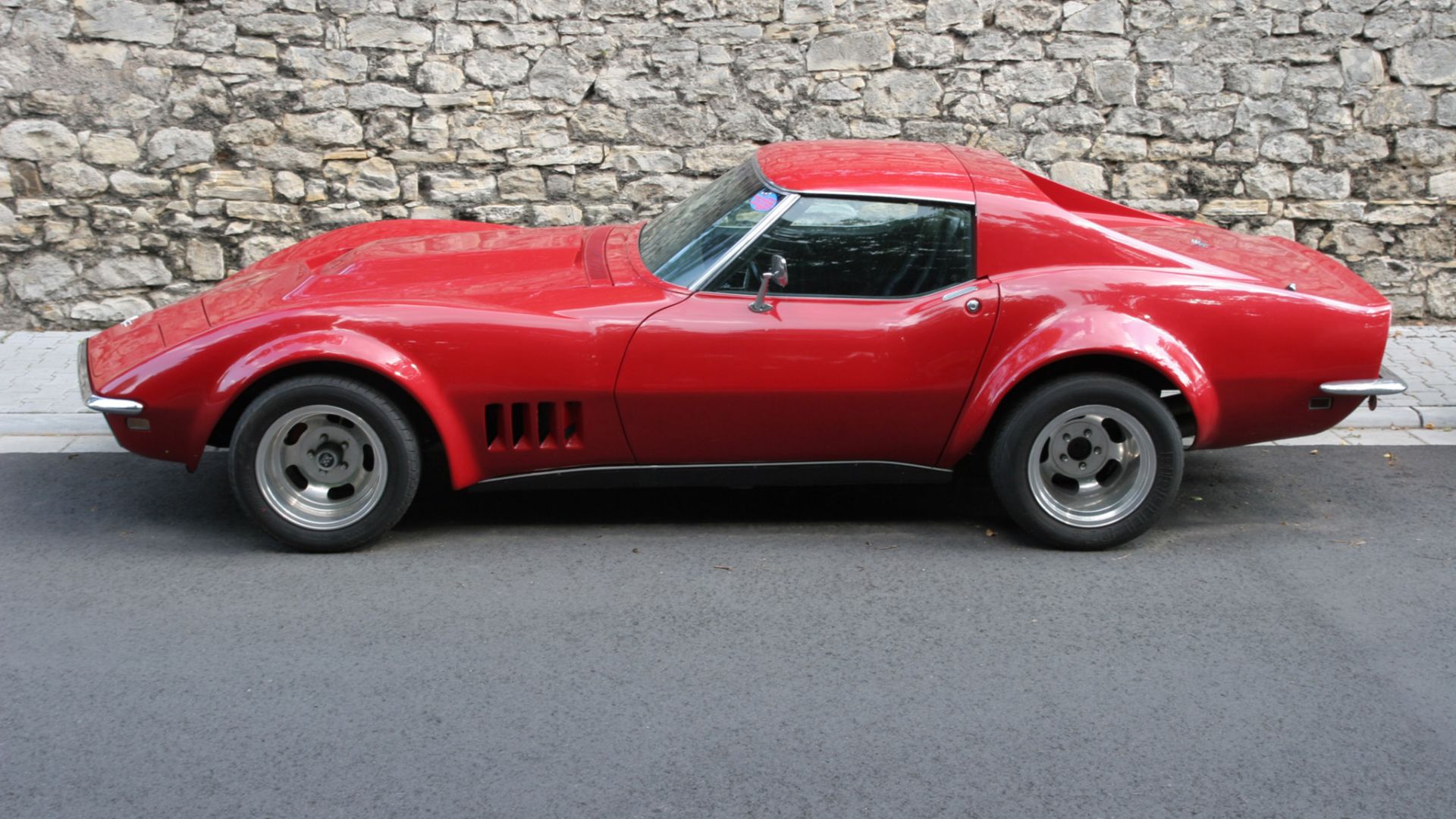 Chevrolet Corvette C3, located in Gernsheim (Germany)