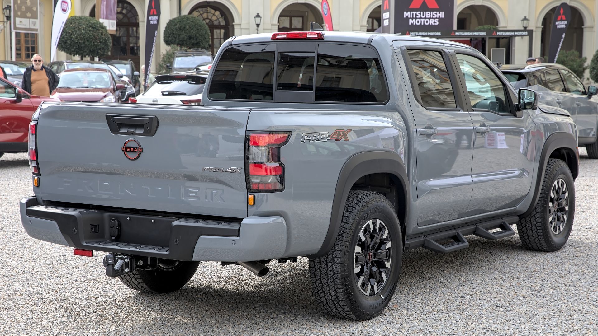 Nissan_Frontier_(D41)_Pro-4X at Automesse Ludwigsburg 2022