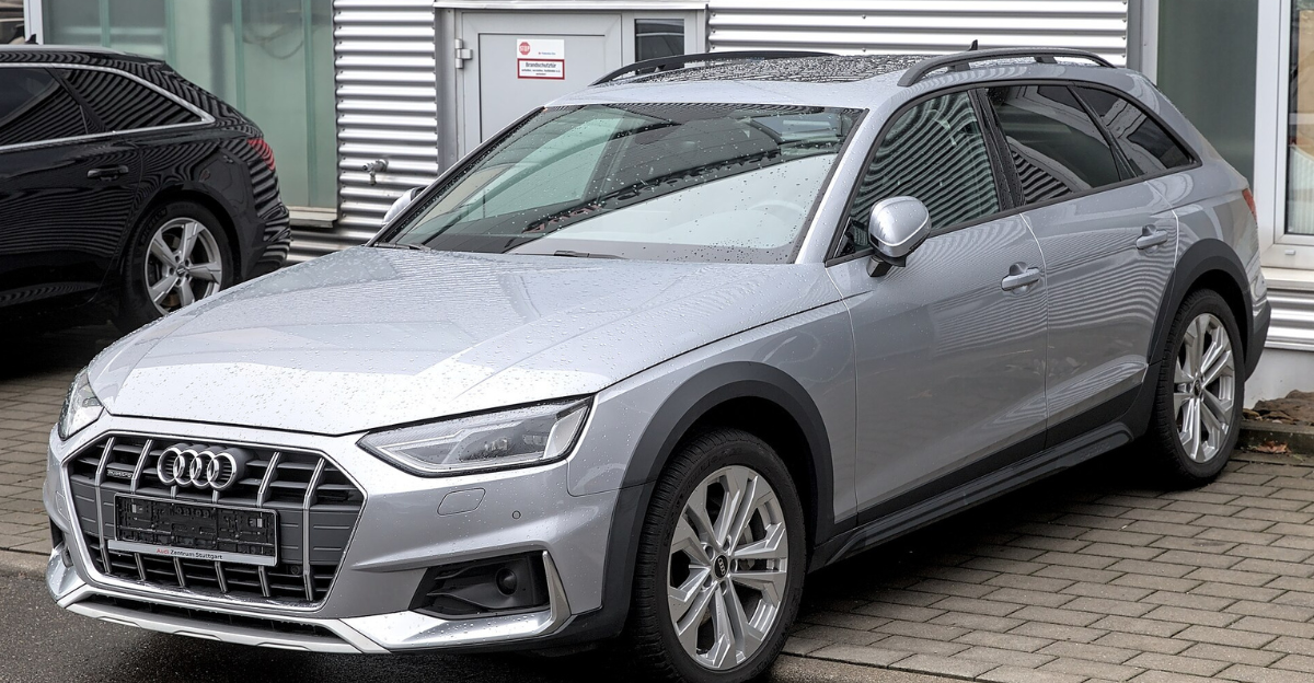Audi_A4_Allroad_Quattro_B9_FL in Stuttgart-Vaihingen