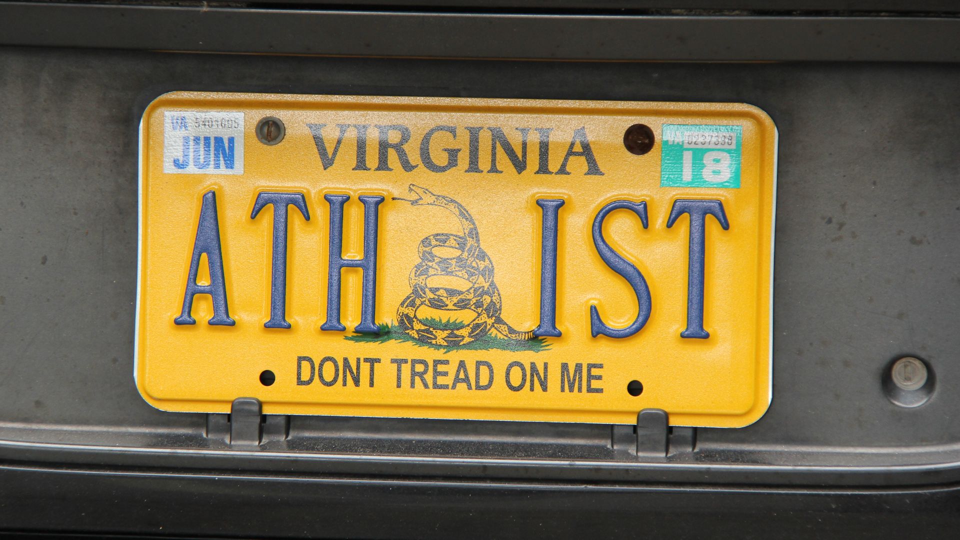 Personalized plate.