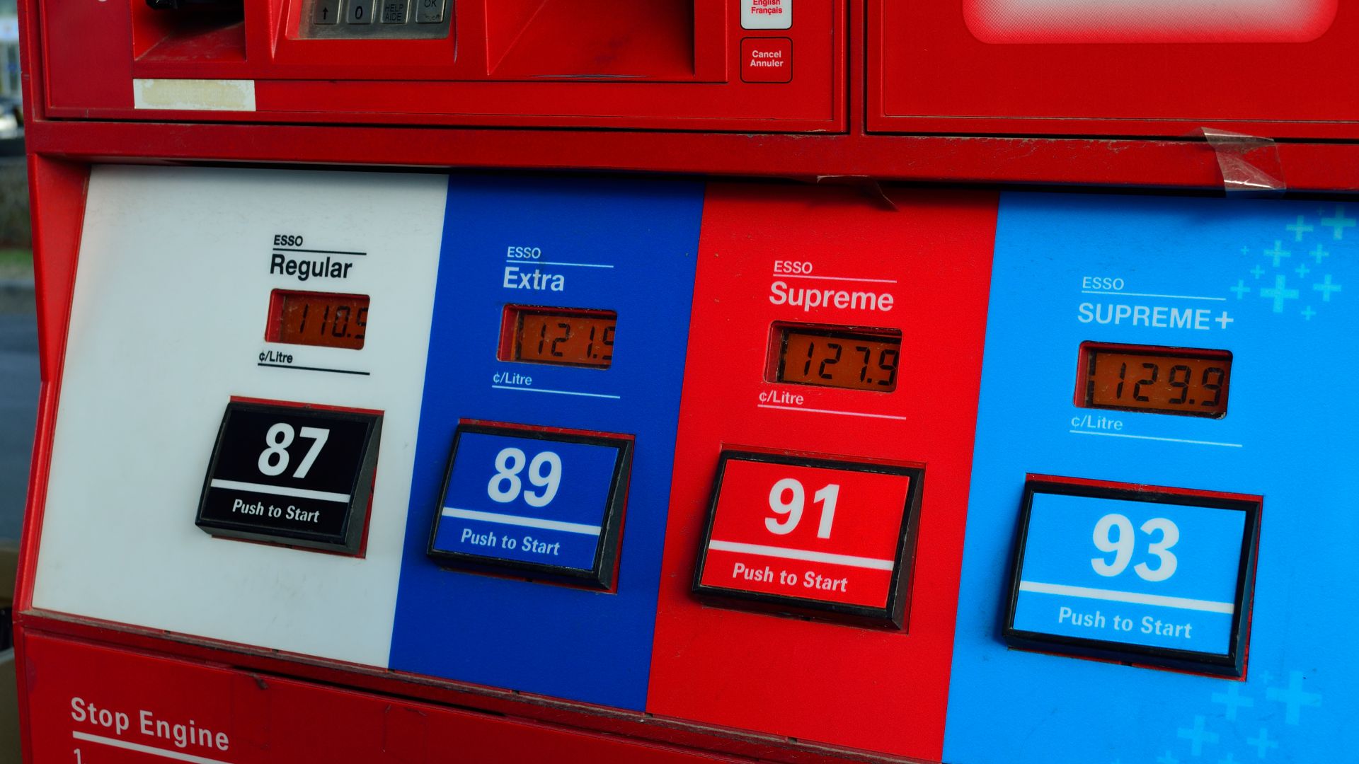 Gas station pump - $/L.
