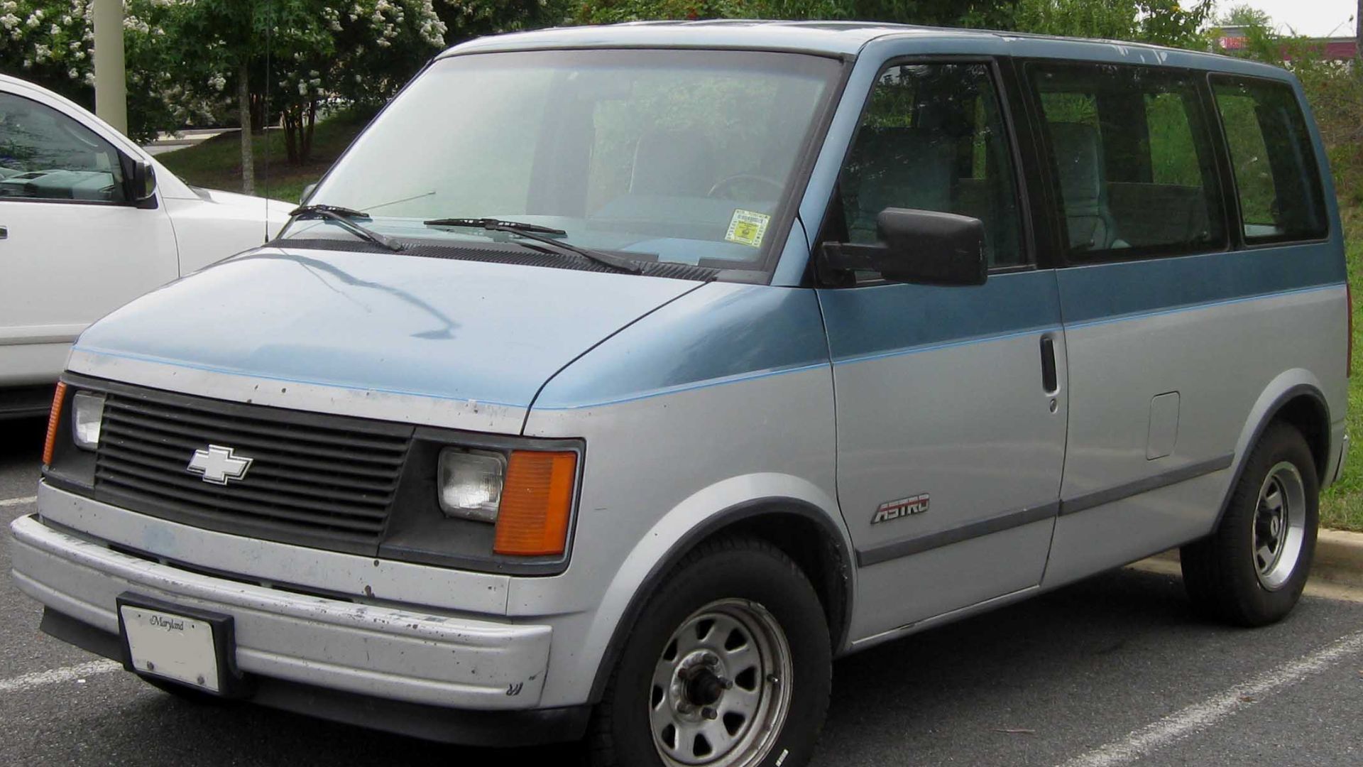 1985-1989 Chevrolet Astro photographed in Accokeek, Maryland, USA.