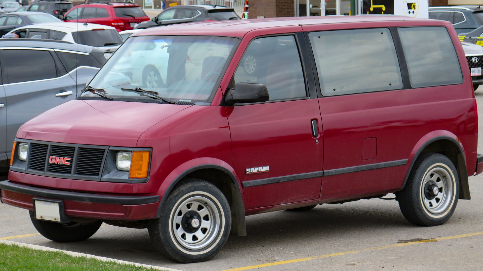 1989 GMC Safari SLX photographed in Sault Ste. Marie, Ontario, Canada.