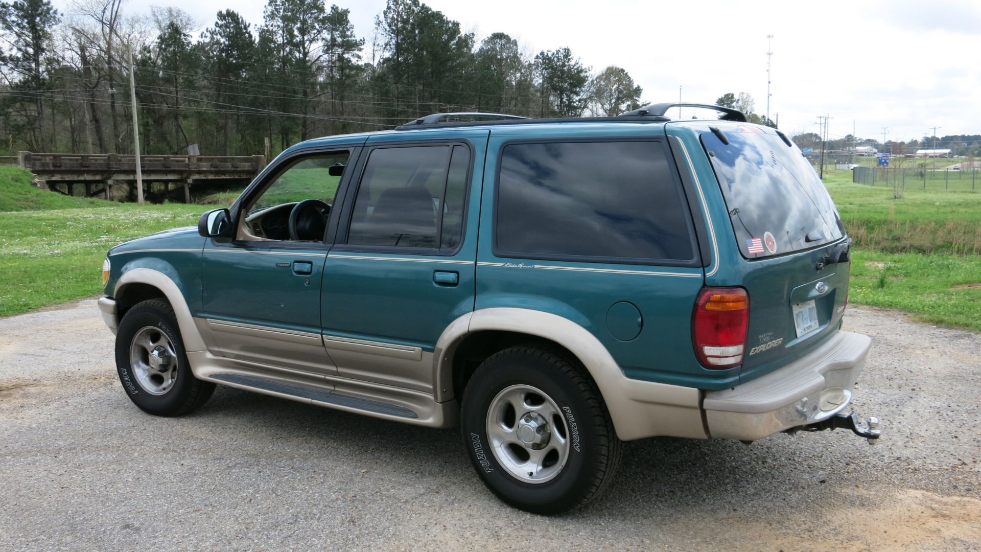 1998 Ford Explorer Eddie Bauer Edition
Northside Park

Philadelphia, Mississippi
