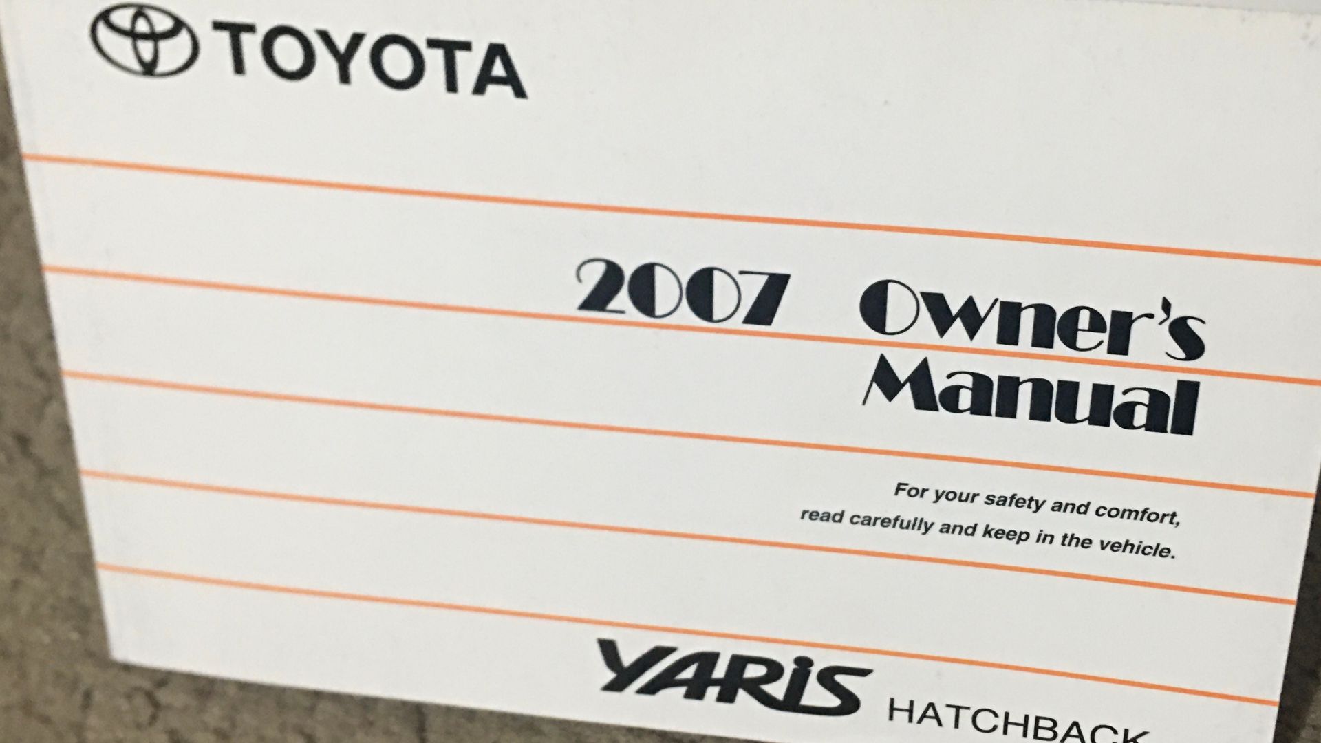 2007 Toyota Yaris hatchback owner’s manual