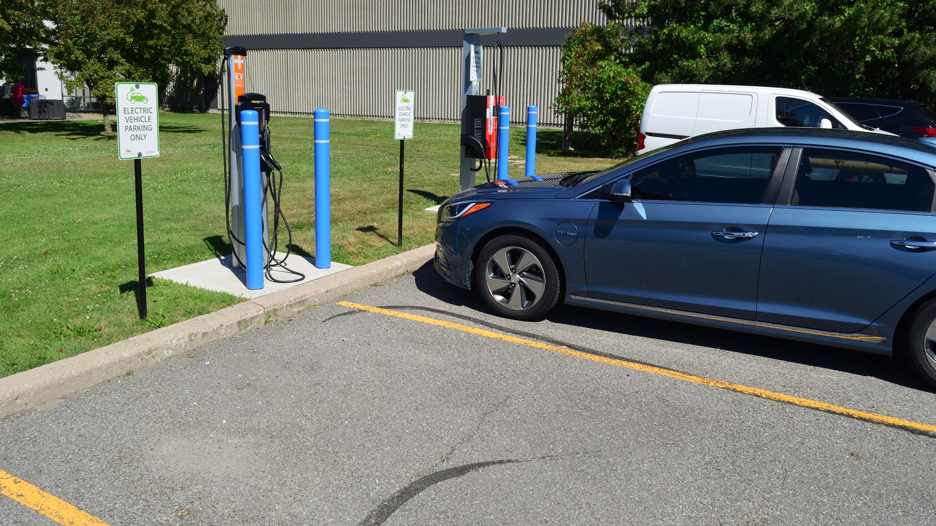 EV charging stations at Hyundai Markham office