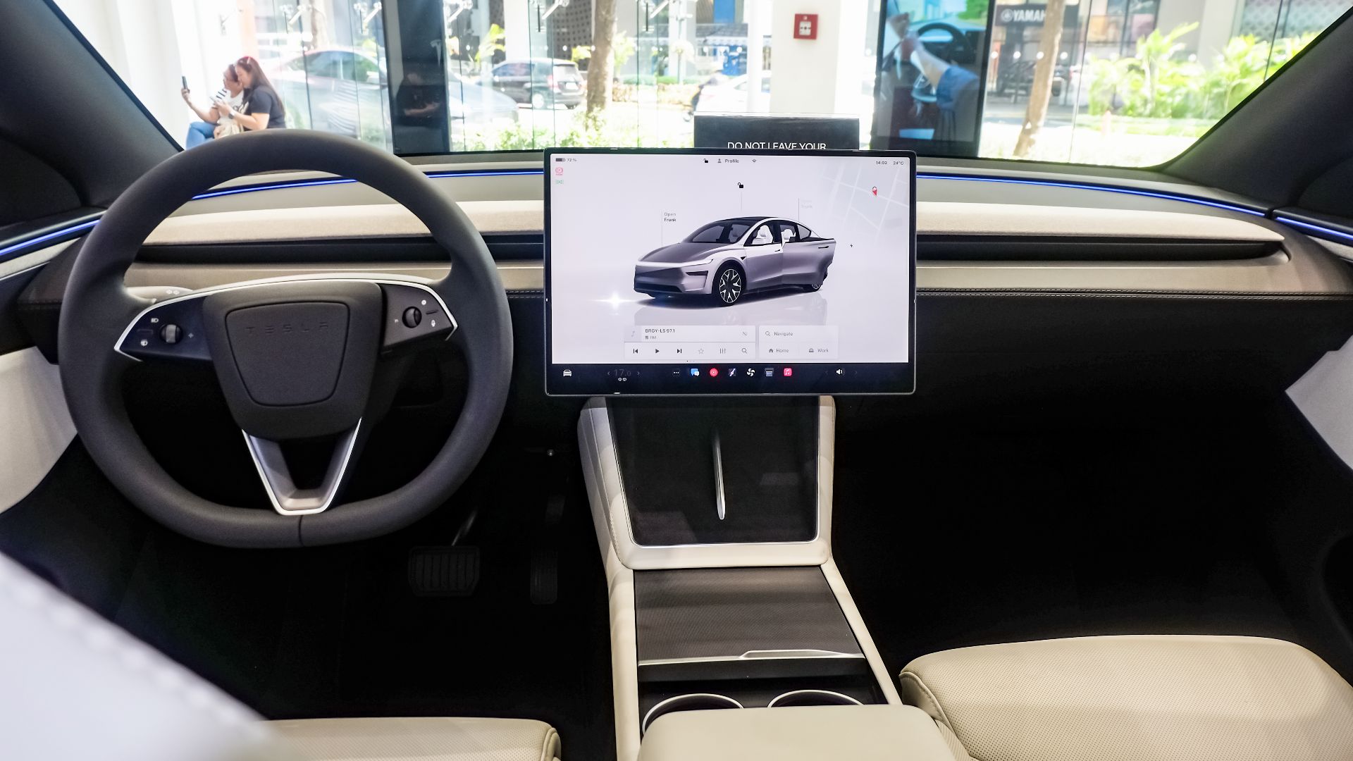 Tesla Model Y L Premium Long Range AWD interior