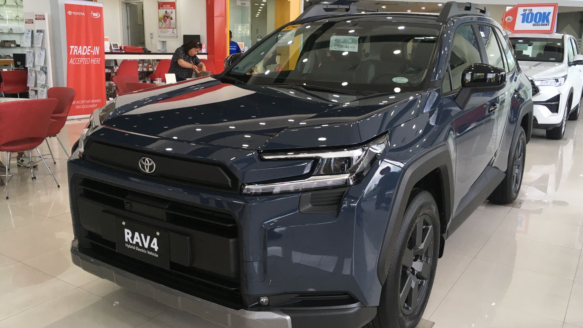 Toyota RAV4 2.5 Woodland HEV Hybrid AWD was displayed at Toyota Nueva Ecija, Inc. Photo locationː Km. 106 Maharlika Highway, Barangay Gomez, Santa Rosa City, Nueva Ecija 🇵🇭