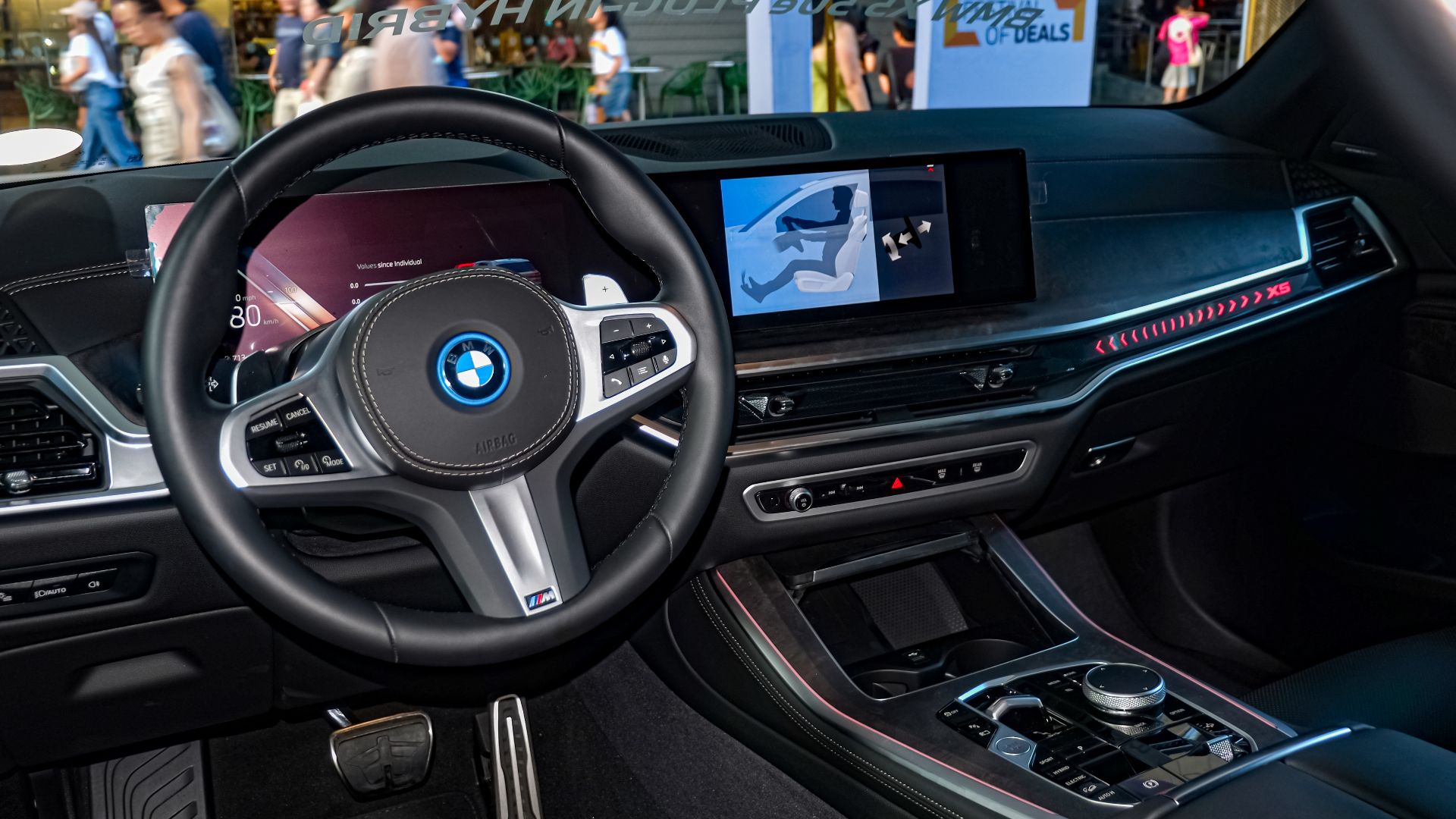 BMW X5 G05 LCI xDrive50e PHEV M Sport Package interior