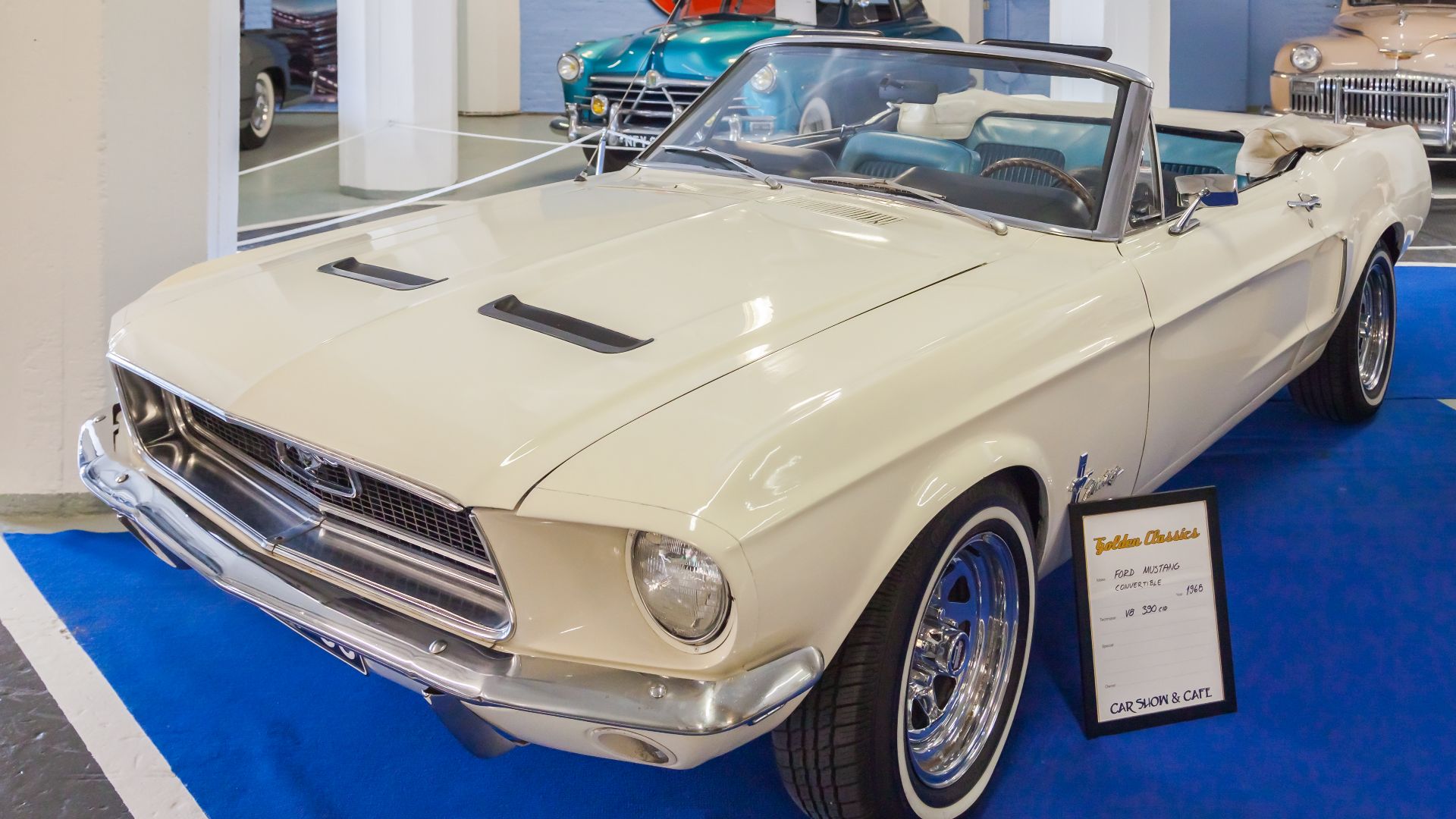 Ford Mustang Convertible of 1968, Helsinki, Finnland