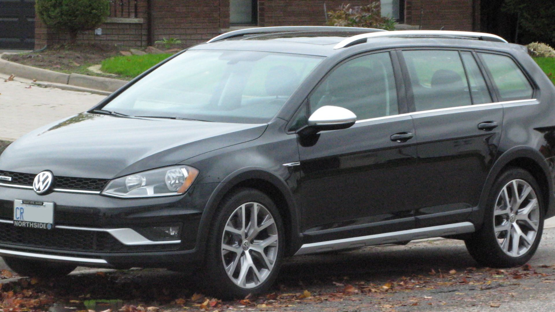 2017 Volkswagen Golf SportWagen Alltrack TSI 4Motion photographed in Sault Ste. Marie, Ontario, Canada