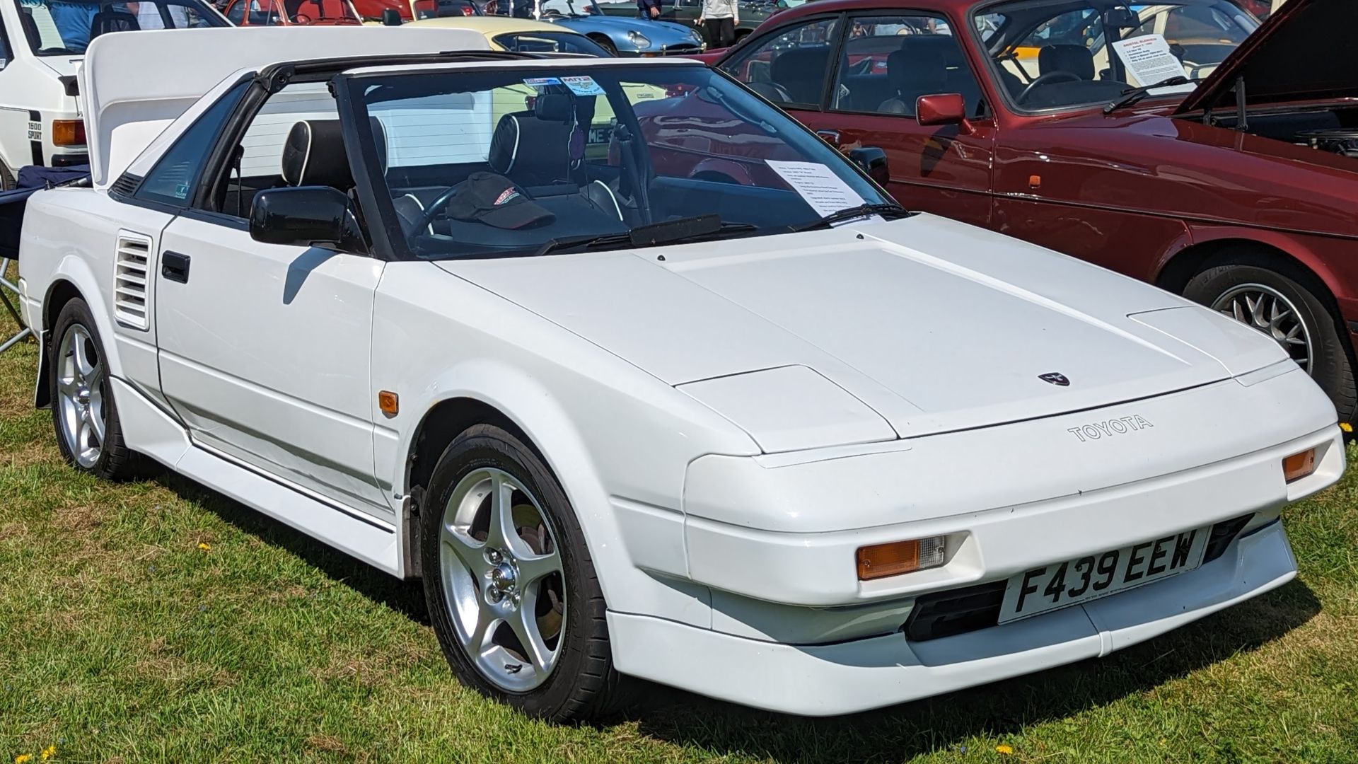 Toyota MR2