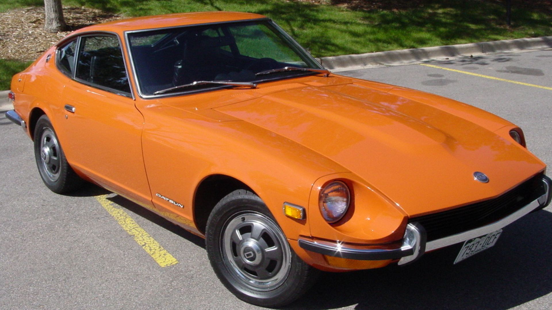 This is the right/front view of my son's and my restored '71 240Z.