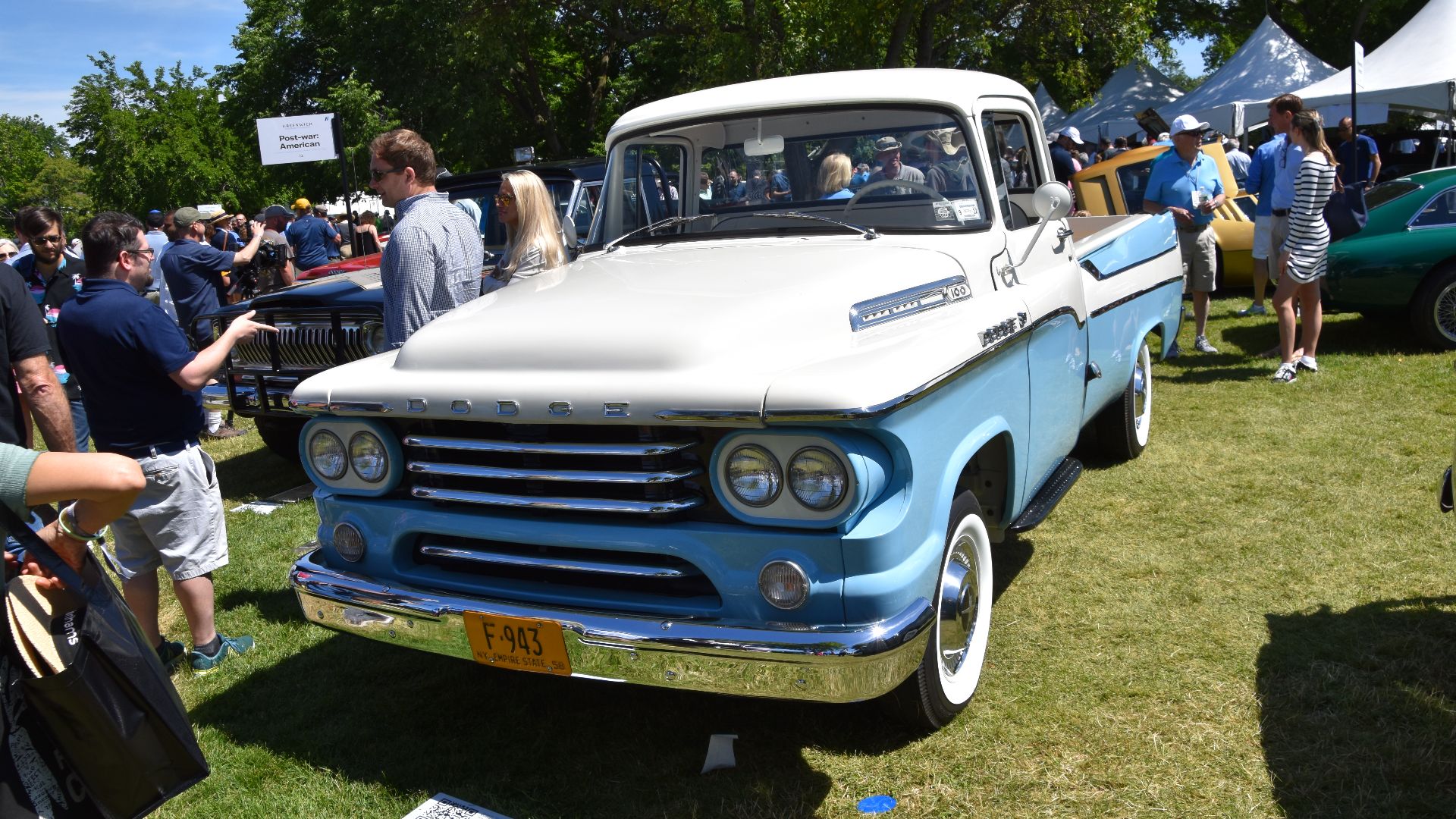 Production: 1960 - 1993
Generation: Second (1965 - 1971)
Engine: 3,7 litre R6 (petrol)
Power: 140 PS
Gearbox: 4 speed manual
Layout: front engine, rear drive

Location: Greenwich, Connecticut (USA)