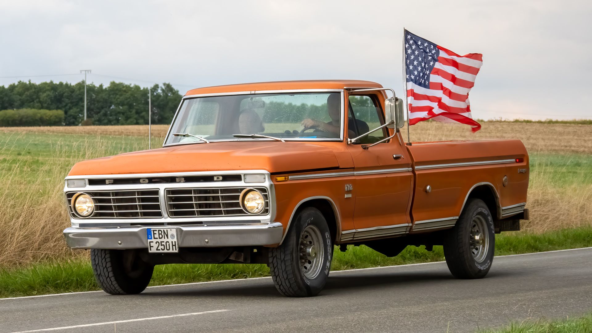 Ford F-250 (1973) on the way to the 6th US Car Meeting in Leimershof