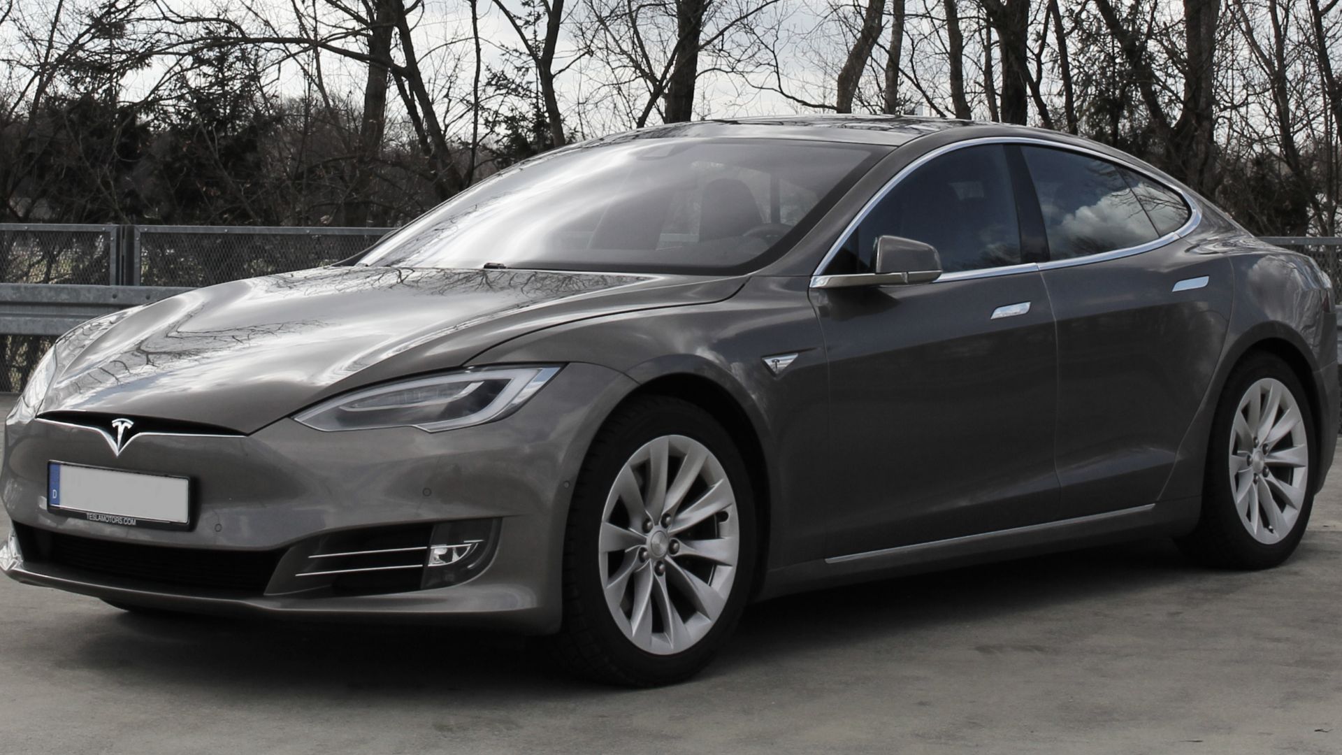 Tesla Model S 90 D