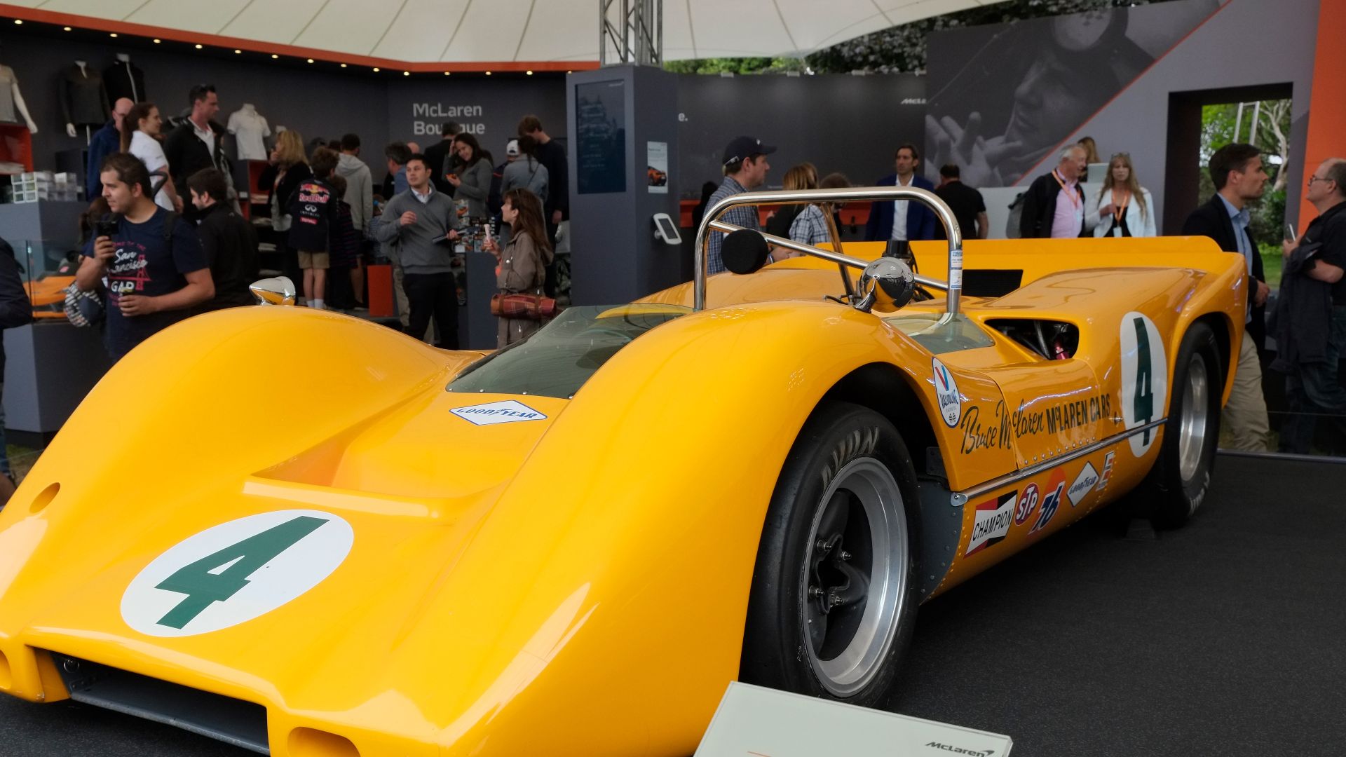 File:McLaren M6A (36651978246).jpg