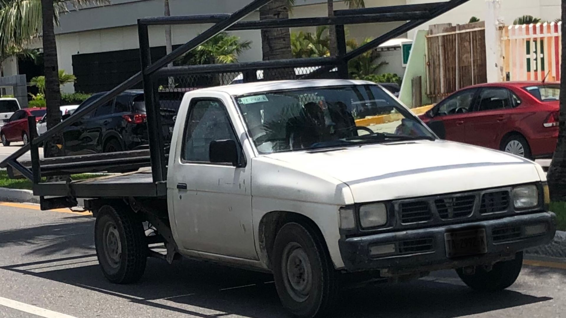 Nissan Hardbody Truck
photographed in Cancún, Quintana Roo, Mexico.