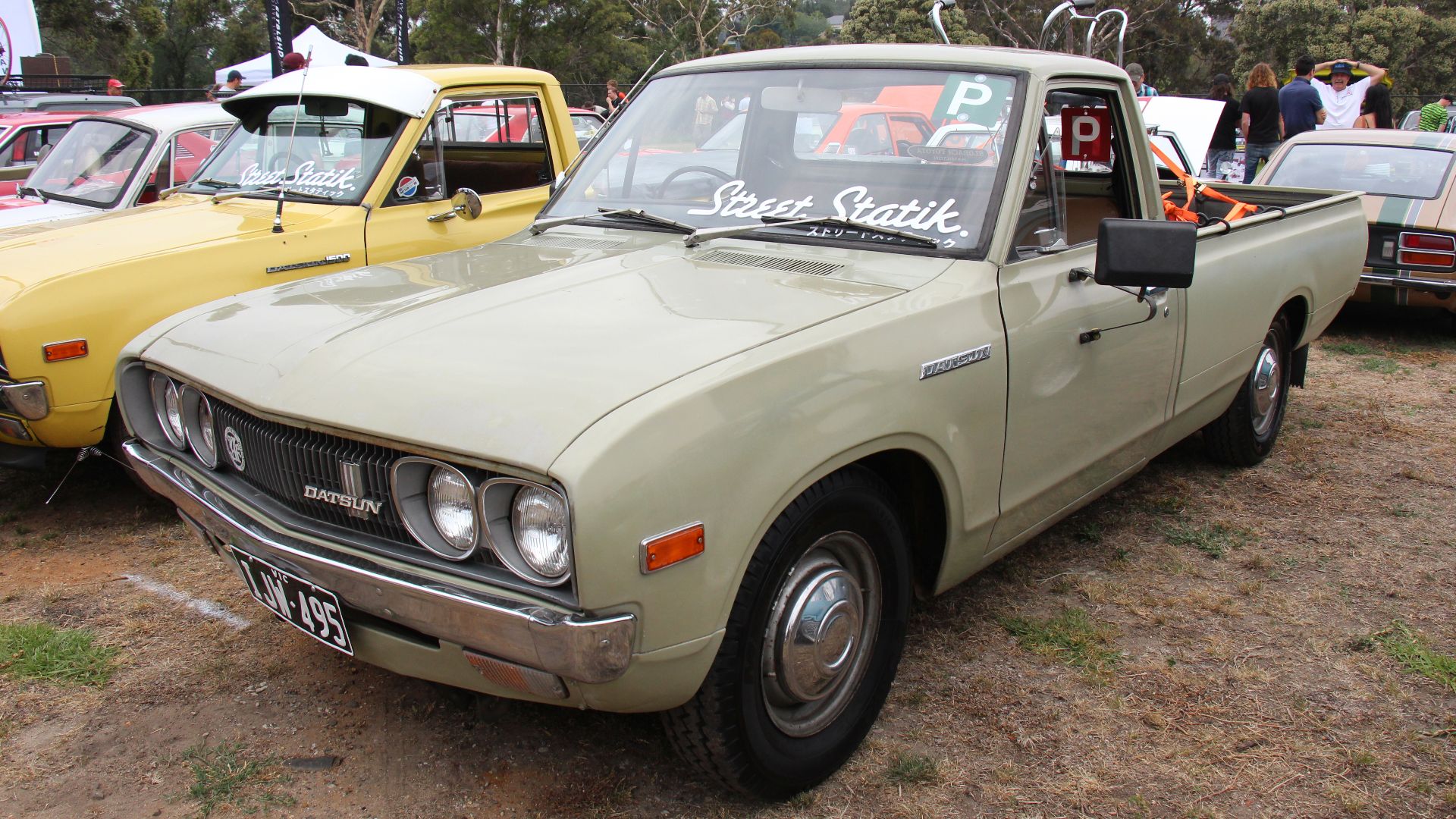 Replacing the 520, the 620 was built from 1972-79. It was available in this, the single cab, from 1977, the 'King' cab and from 1978, the crew cab. also in 1978, it was redesigned slightly, with changes to grille and front bumper. Engine; 66hp 1500cc 4