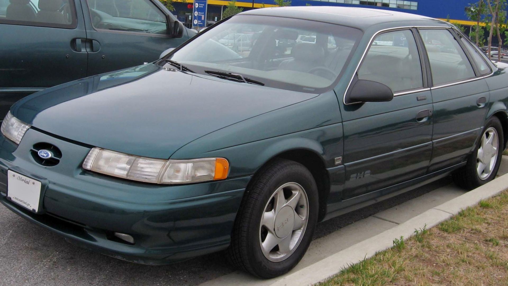 1992 Ford Taurus SHO photographed in USA.