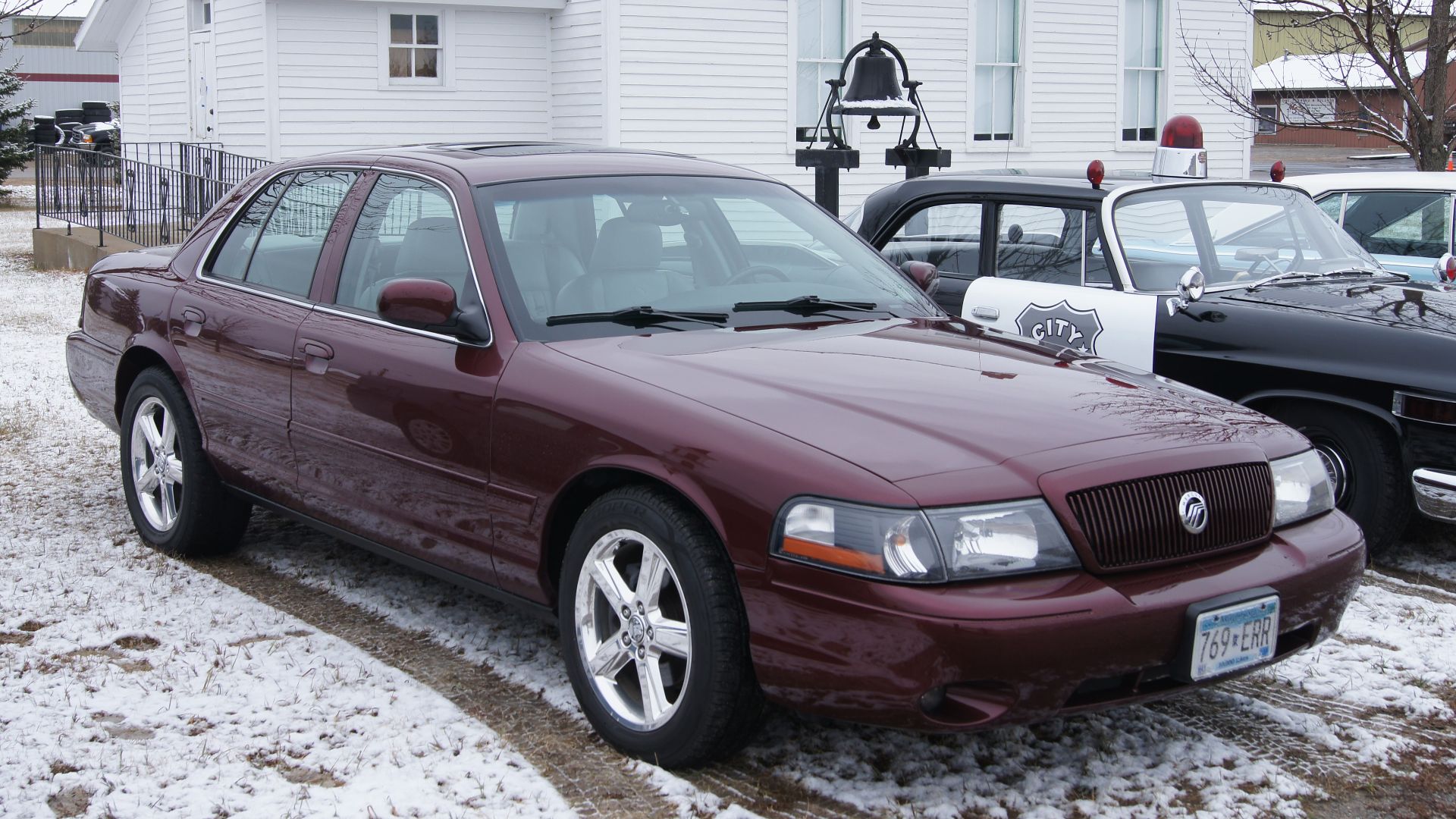 Members from the Alexandria Vintage Car Club, Pantowners and the Wright County Car Club joined the Willmar Car Club for an excellent breakfast buffet at the Hilltop Restaurant in Paynesville.  People came from dry weather from all directions to find Payne