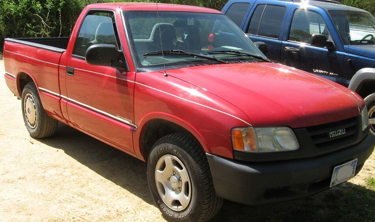 1996-1997 Isuzu Hombre photographed in USA.