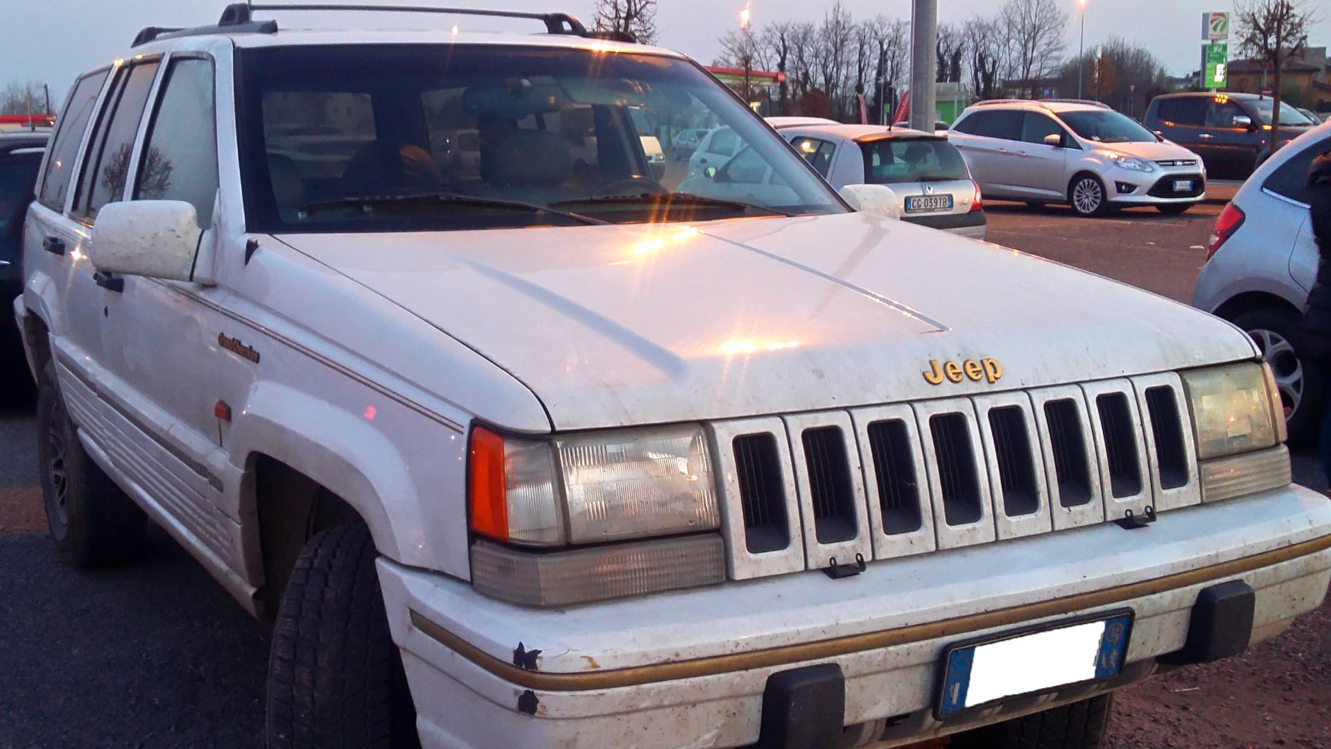 1992-1998 Jeep Grand Cherokee ZJ, front