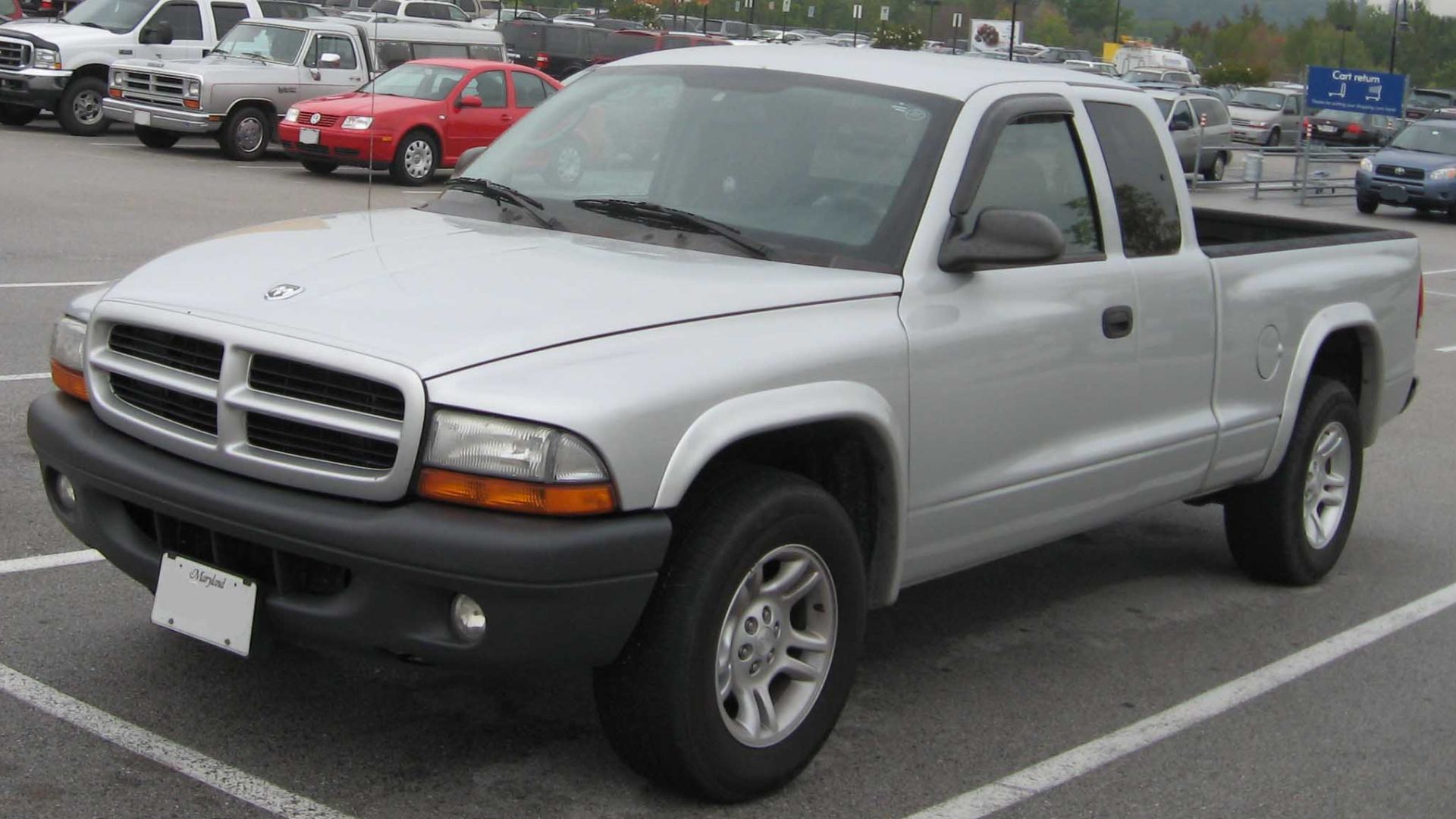 1997-2004 Dodge Dakota photographed in College Park, Maryland, USA.