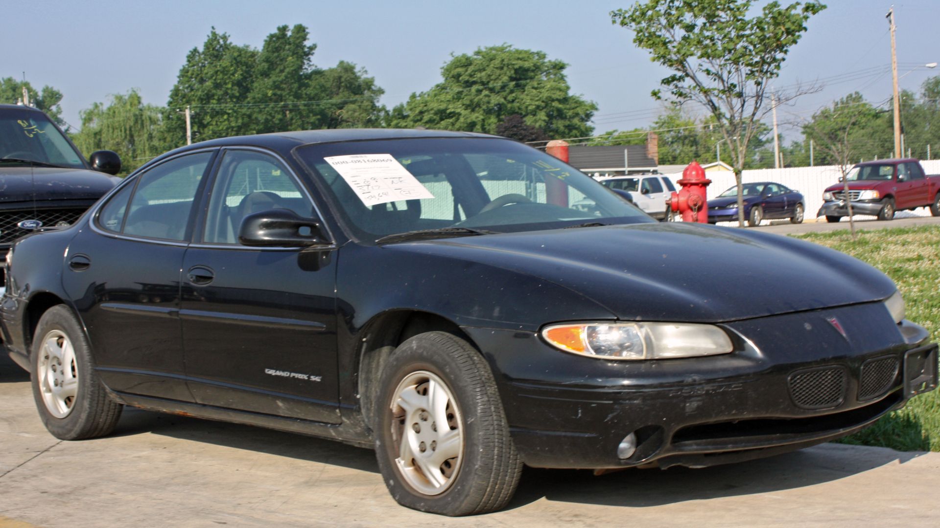 1997-2001 Pontiac Grand Prix sedan