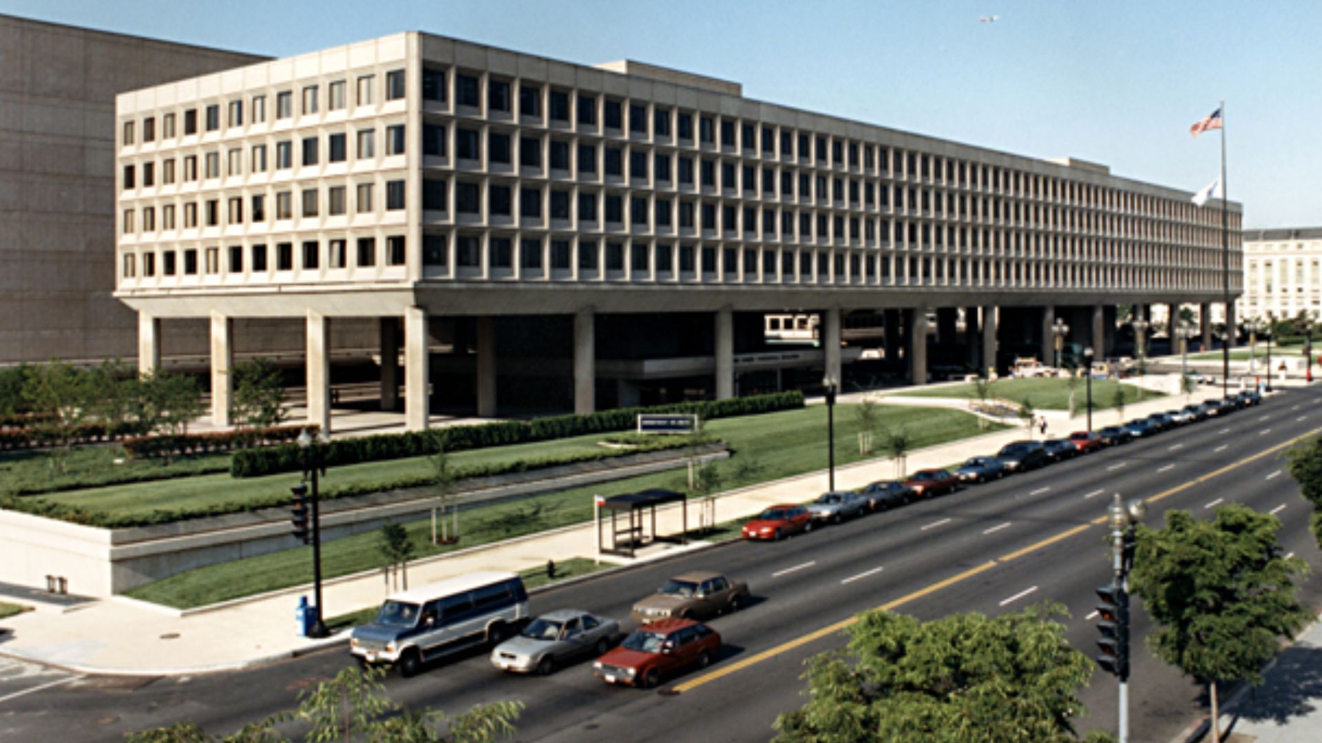 The Forrestal Building, en:United States Department of Energy headquarters on Independence Avenue