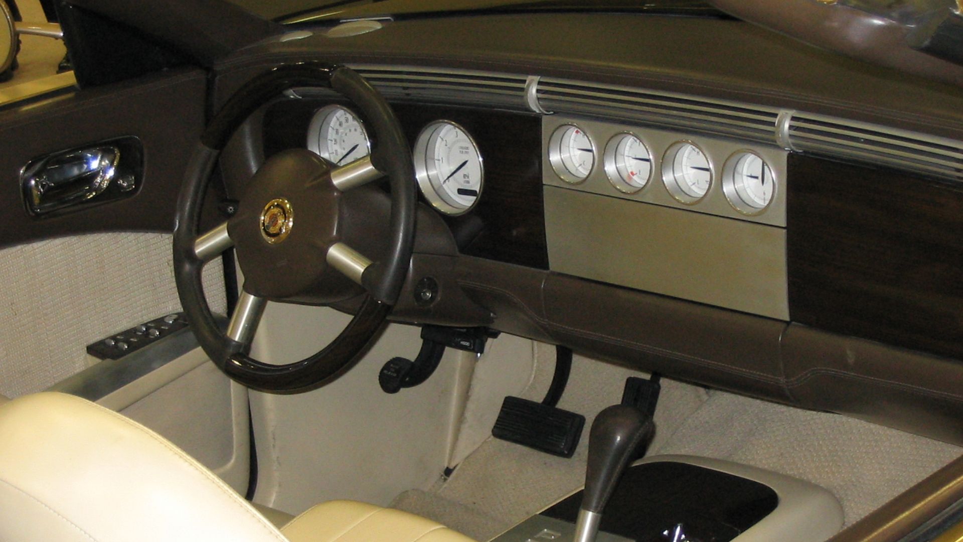 Chrysler Phaeton at the San Francisco International Auto Show in 2005.