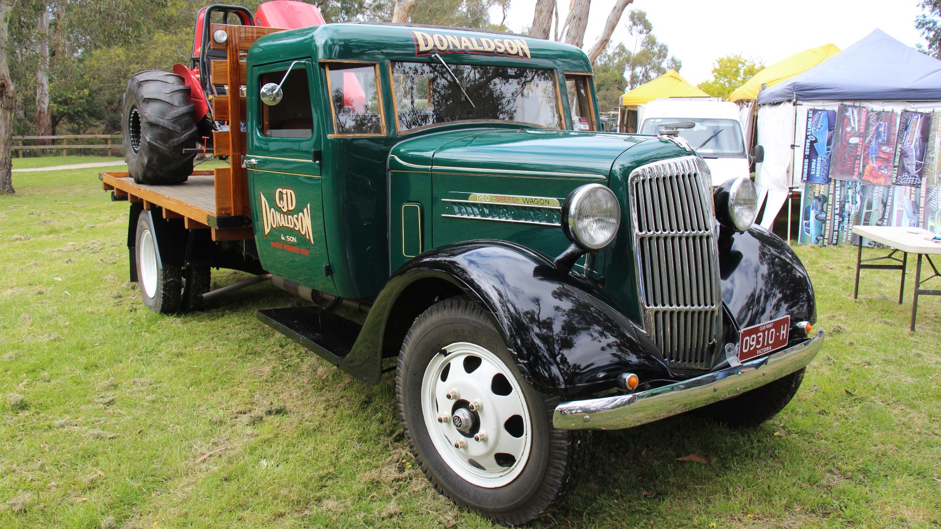 1937 REO Speed Wagon
