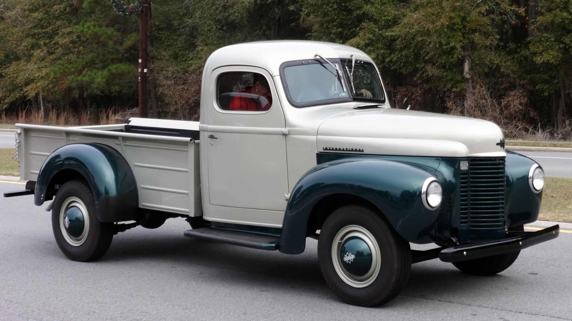 International K-series pickup truck in Georgia, looks to be a 1942 or 1945 K-3 (minimal brightwork, bigger steel wheels unique to the K-3).