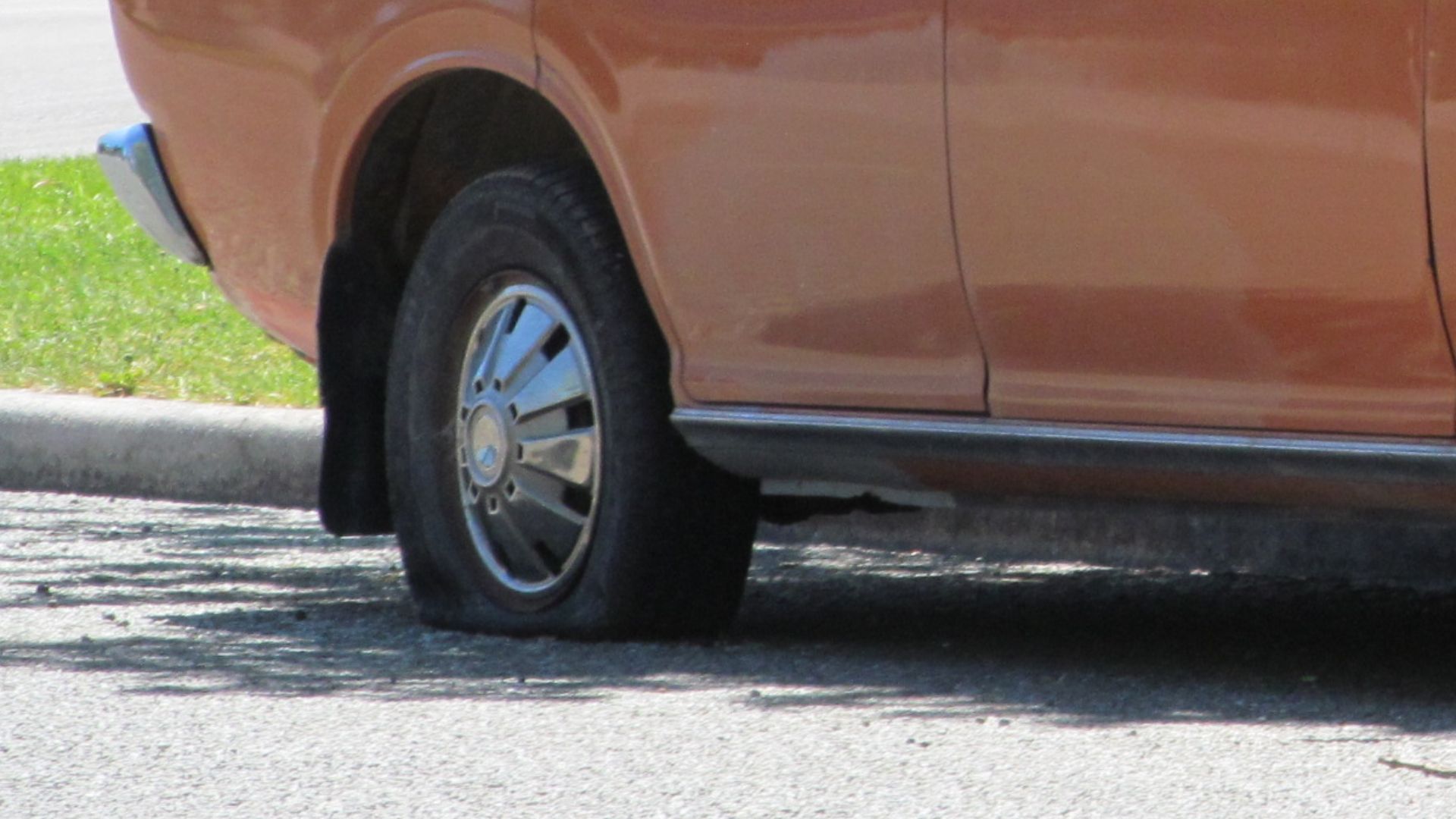 A surprise spot in Timaru two weeks ago - I saw it from a distance and wondered what on earth it was, which just goes to show how long it's been since I last saw one! Considering how many 120Ys I see (still not many) these have virtually disappeared off N