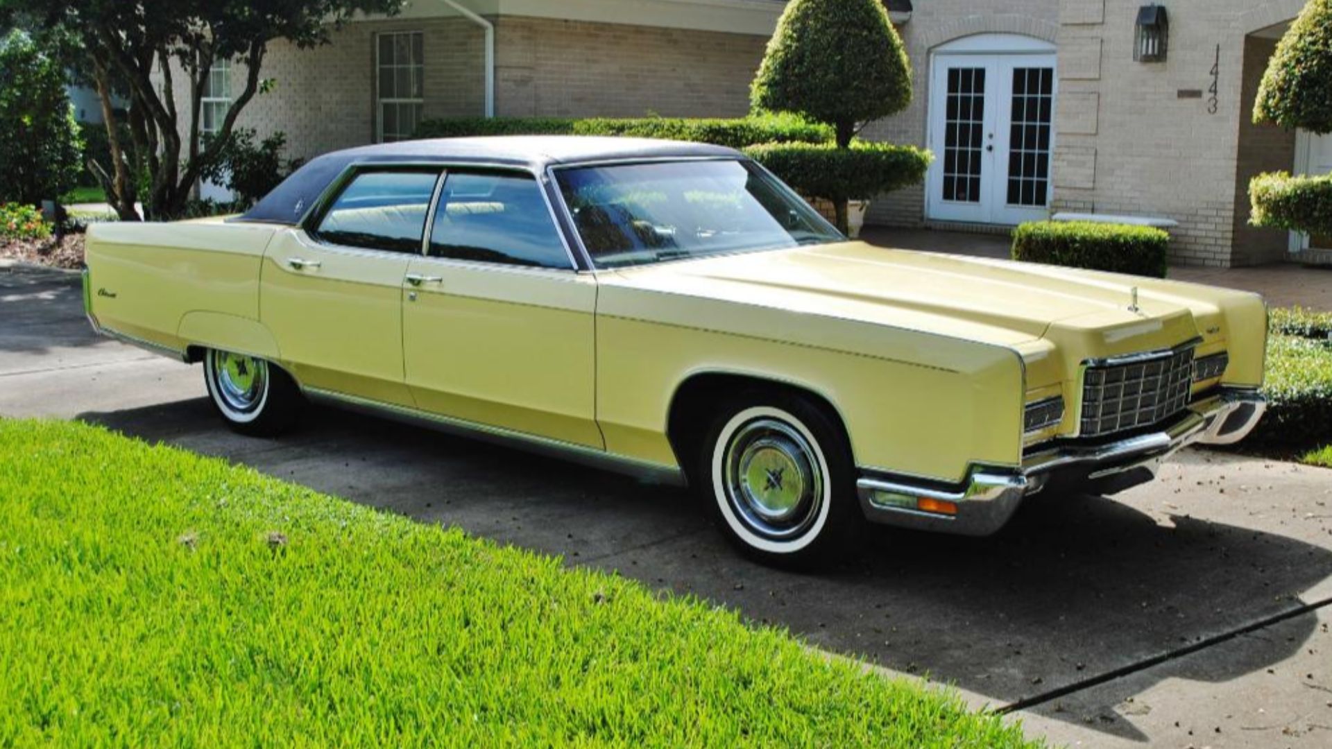 This is a picture of a vehicle (name of it is on the file name).